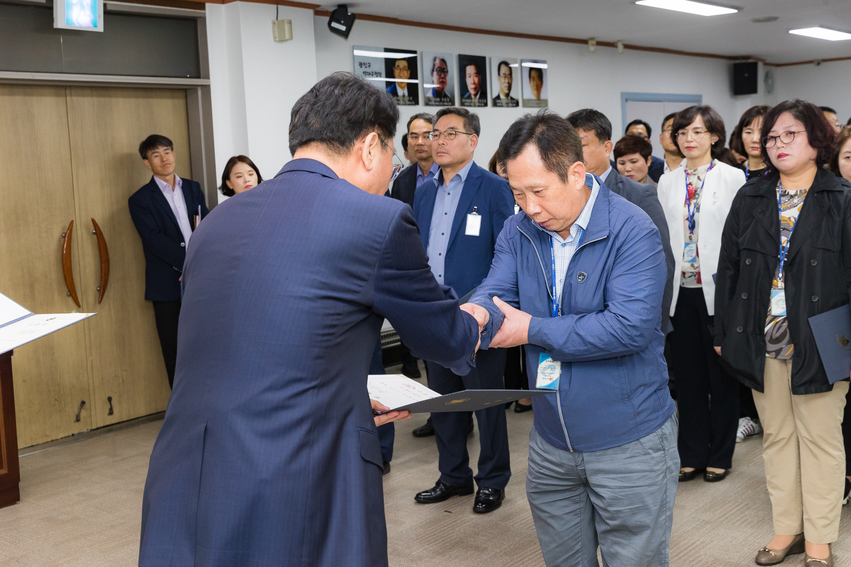 20181005-5급 이하 공무원 임용장 수여식 176350.jpg