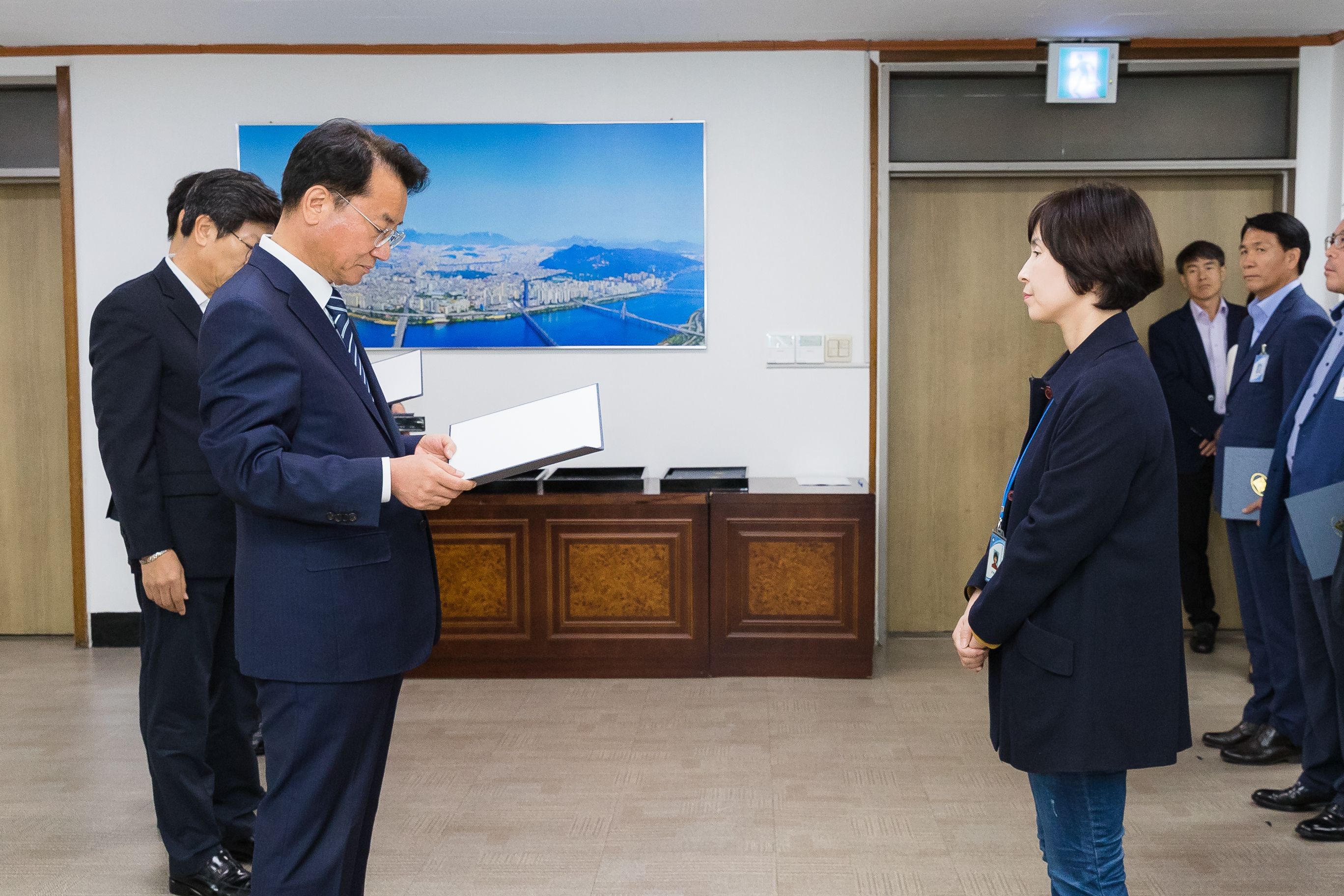 20181005-5급 이하 공무원 임용장 수여식 176352.jpg