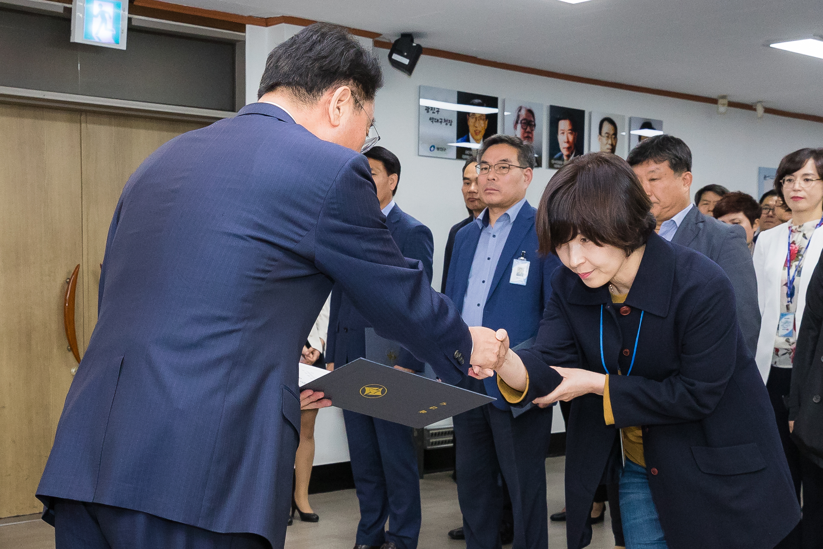 20181005-5급 이하 공무원 임용장 수여식 176353.jpg