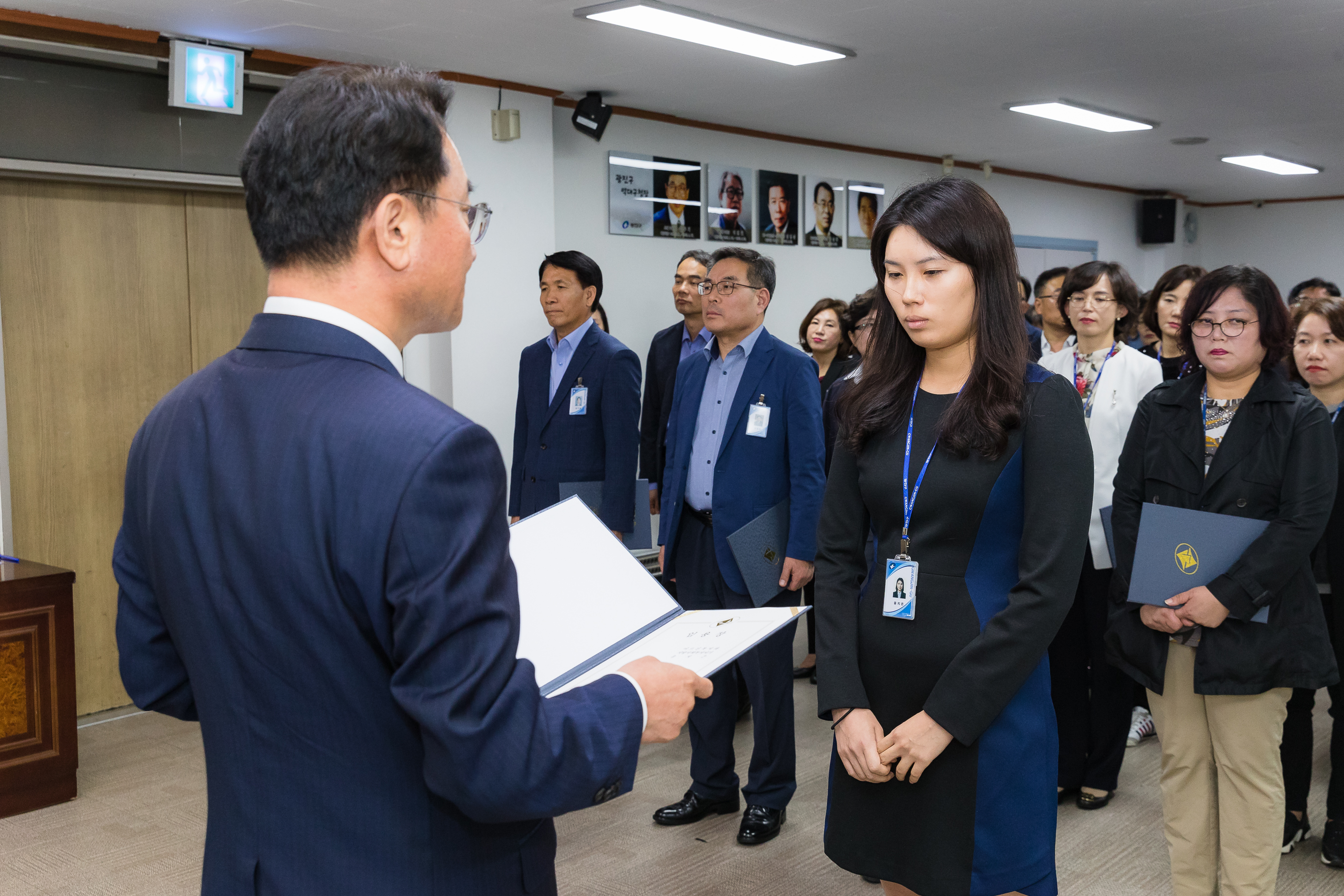 20181005-5급 이하 공무원 임용장 수여식 176377.jpg