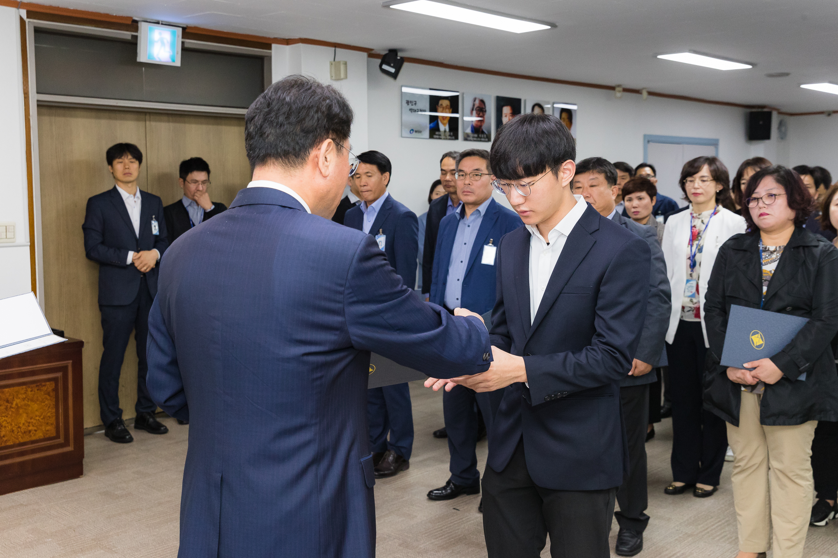 20181005-5급 이하 공무원 임용장 수여식 176409.jpg