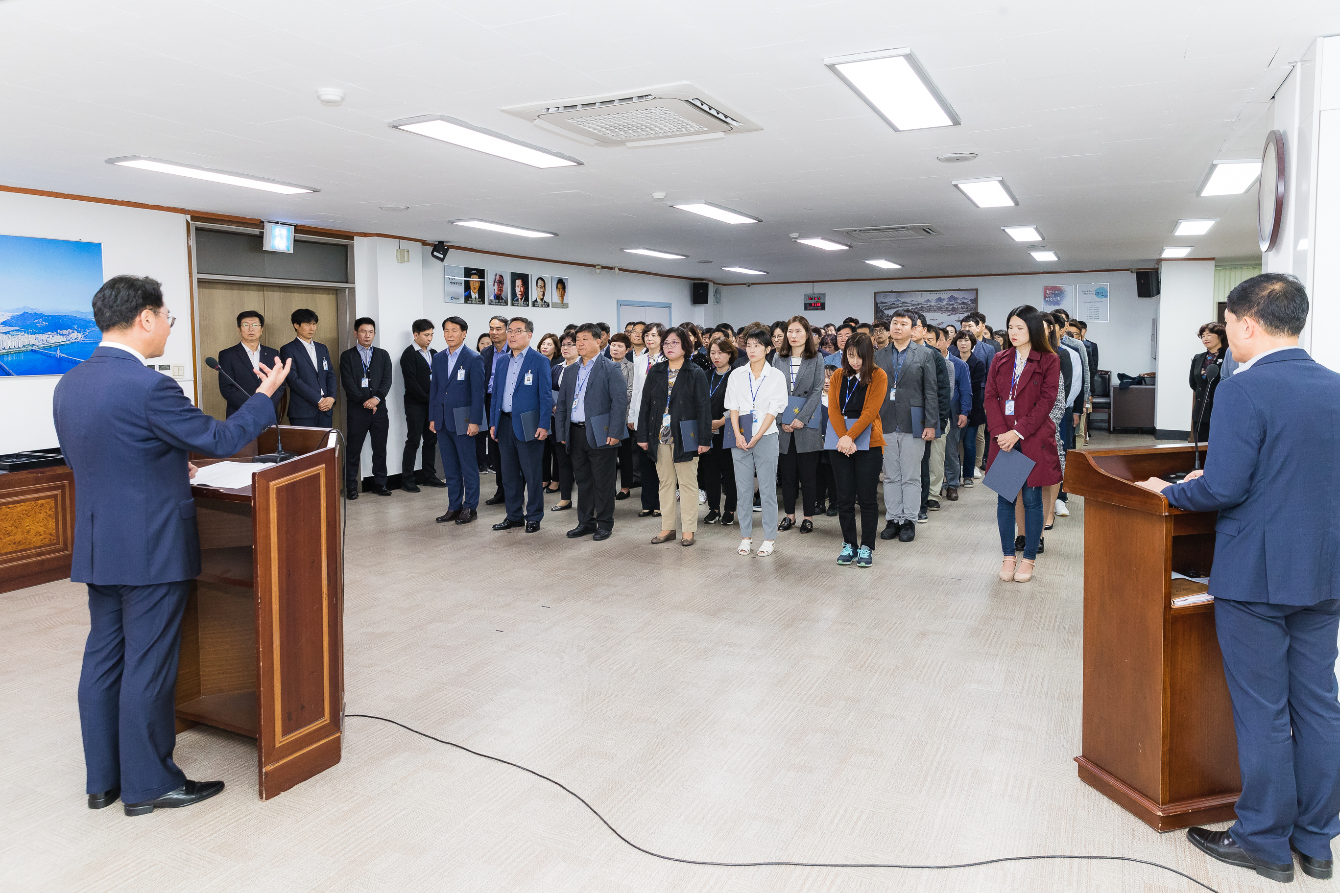20181005-5급 이하 공무원 임용장 수여식 176415.jpg