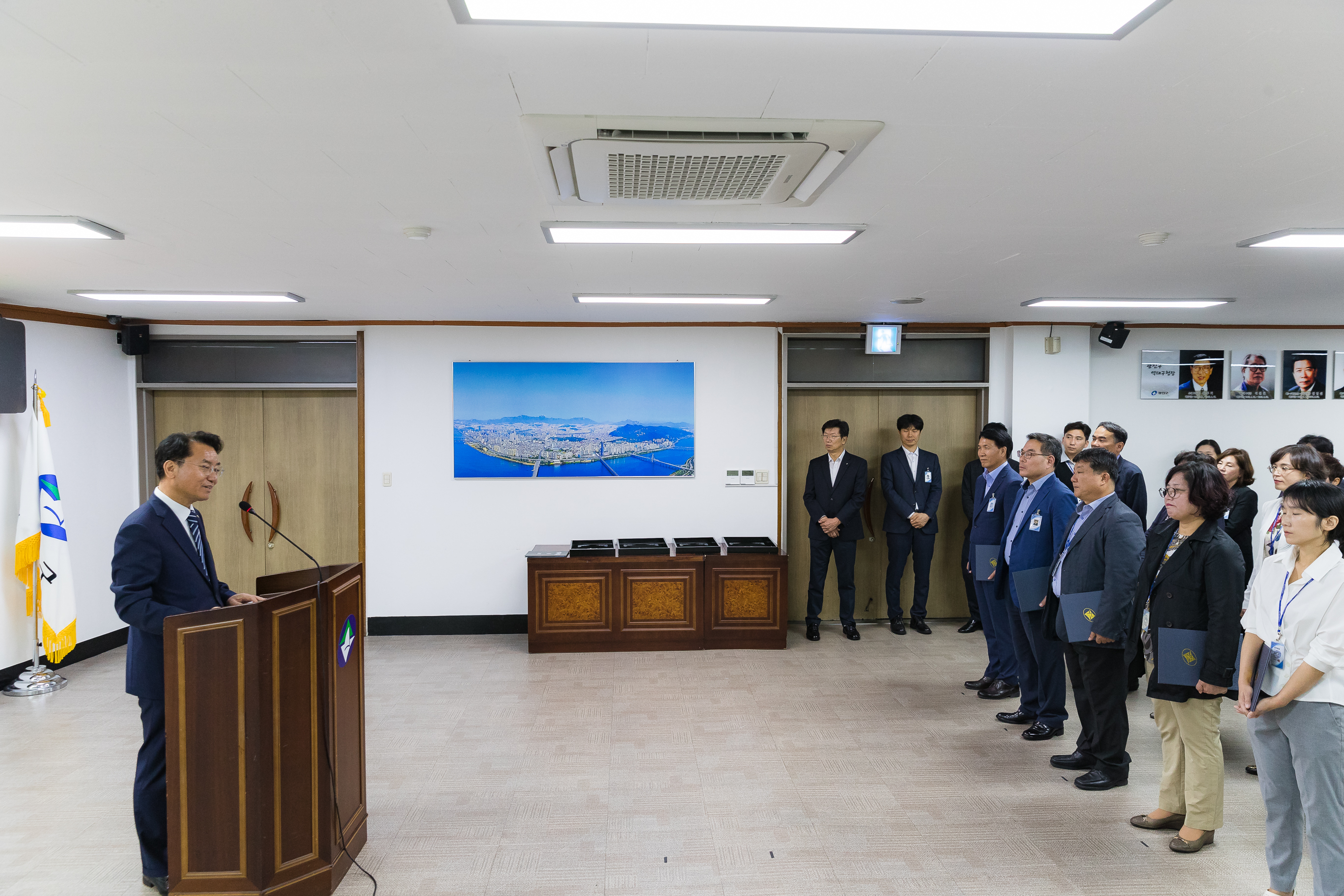 20181005-5급 이하 공무원 임용장 수여식 176419.jpg