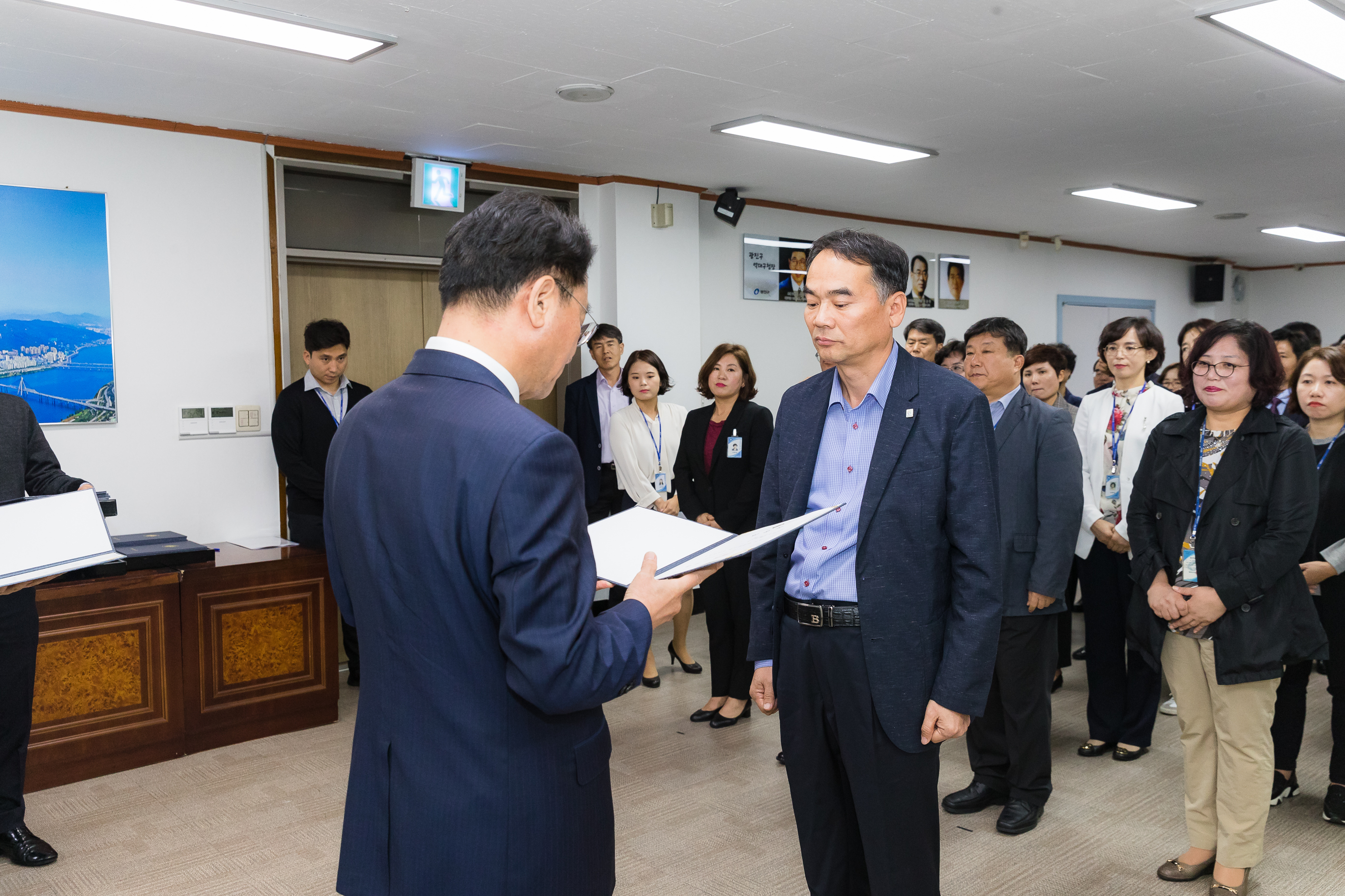 20181005-5급 이하 공무원 임용장 수여식 176168.jpg