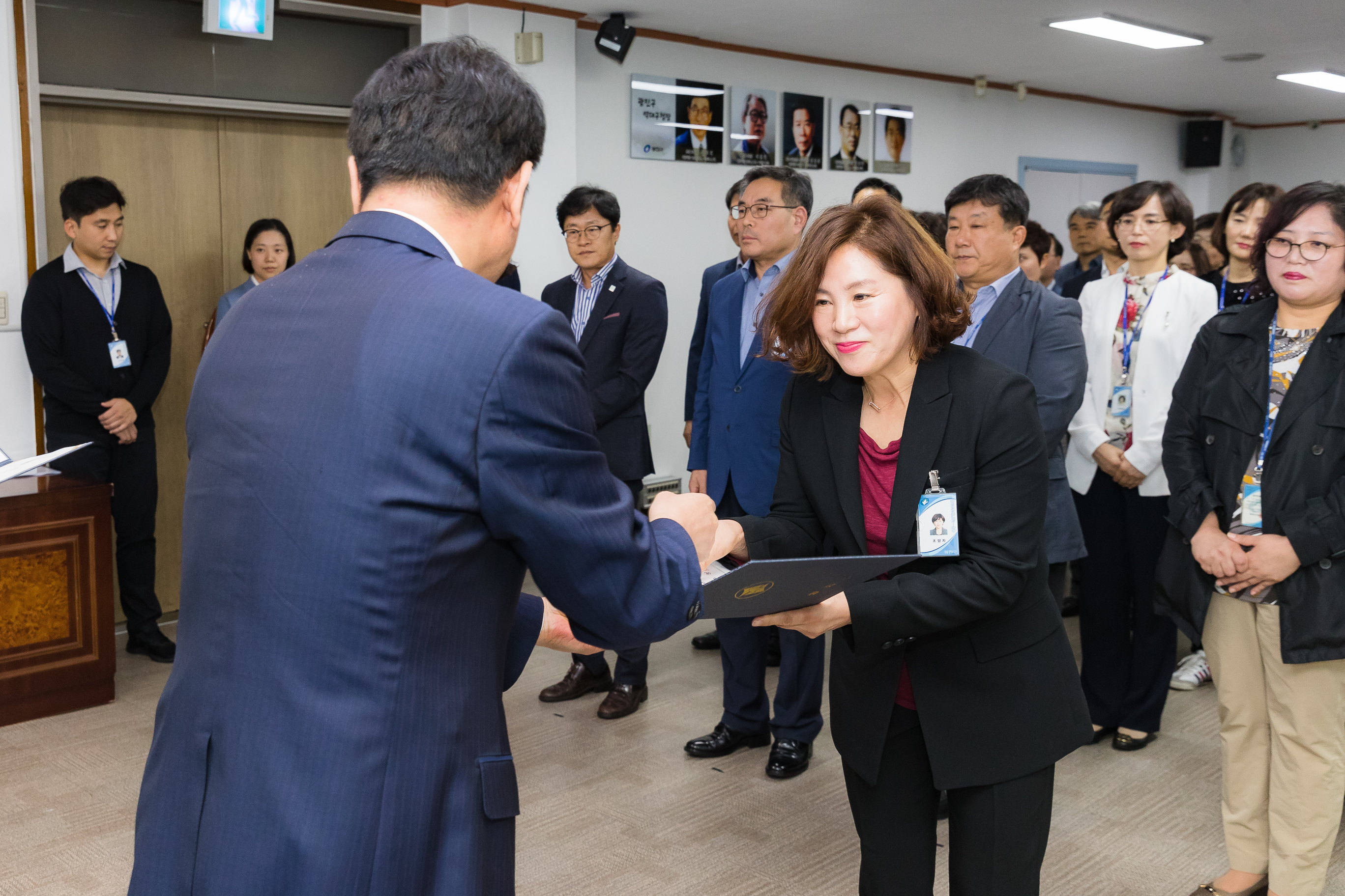 20181005-5급 이하 공무원 임용장 수여식 176172.jpg