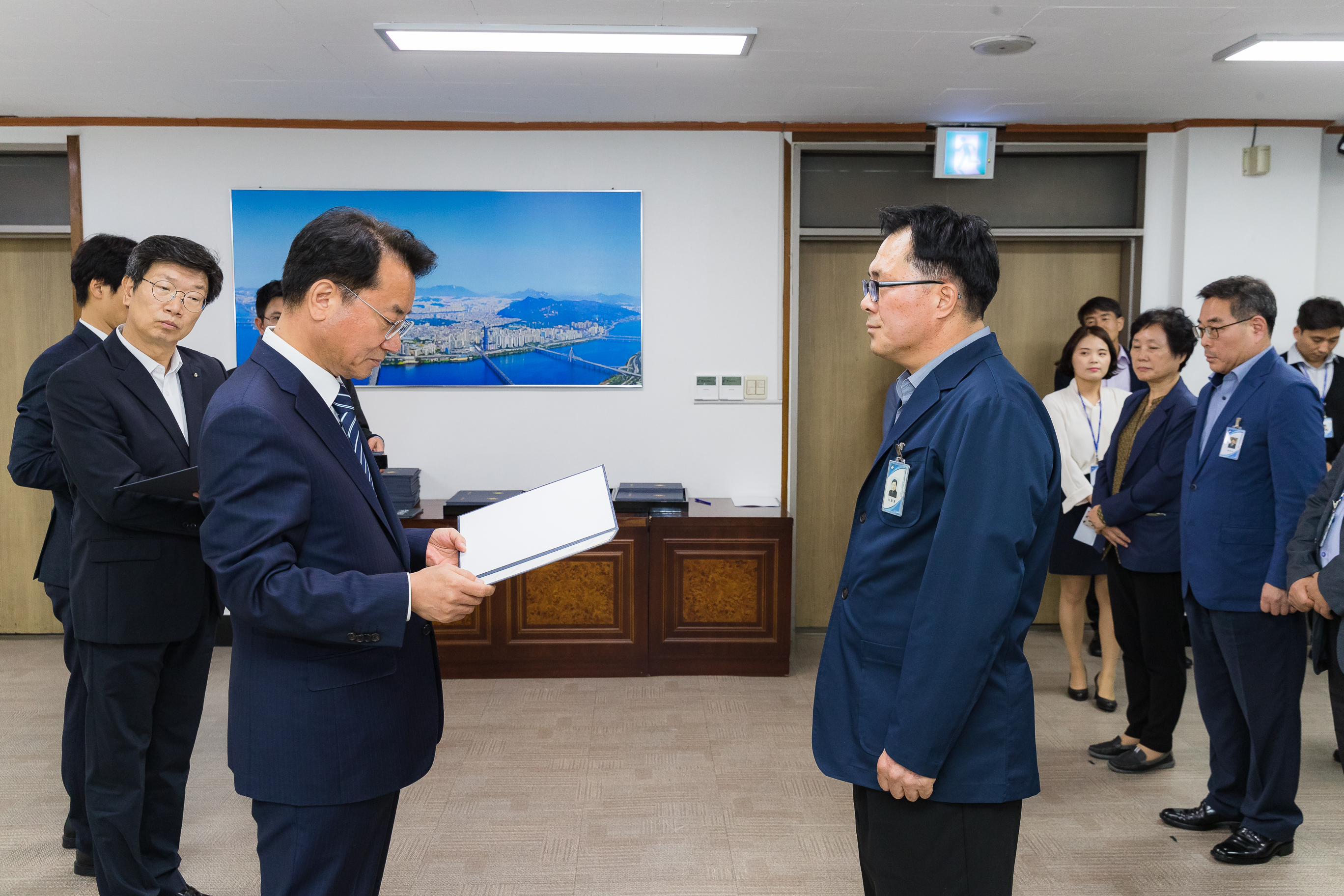 20181005-5급 이하 공무원 임용장 수여식 176180.jpg
