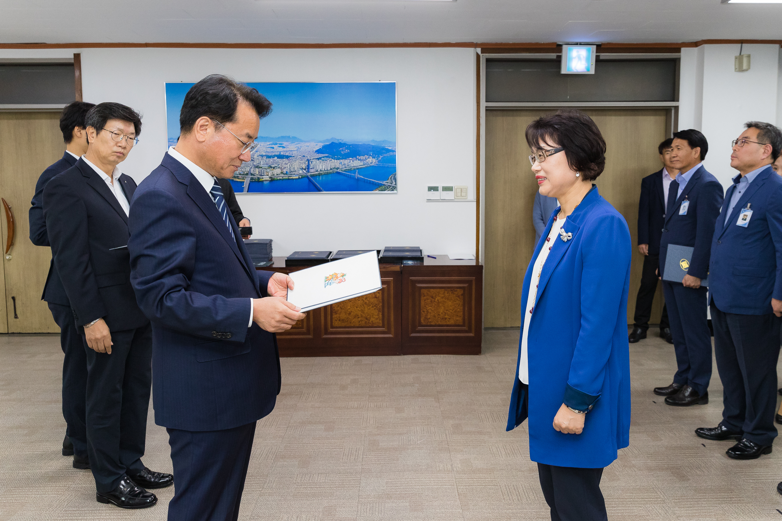 20181005-5급 이하 공무원 임용장 수여식 176194.jpg