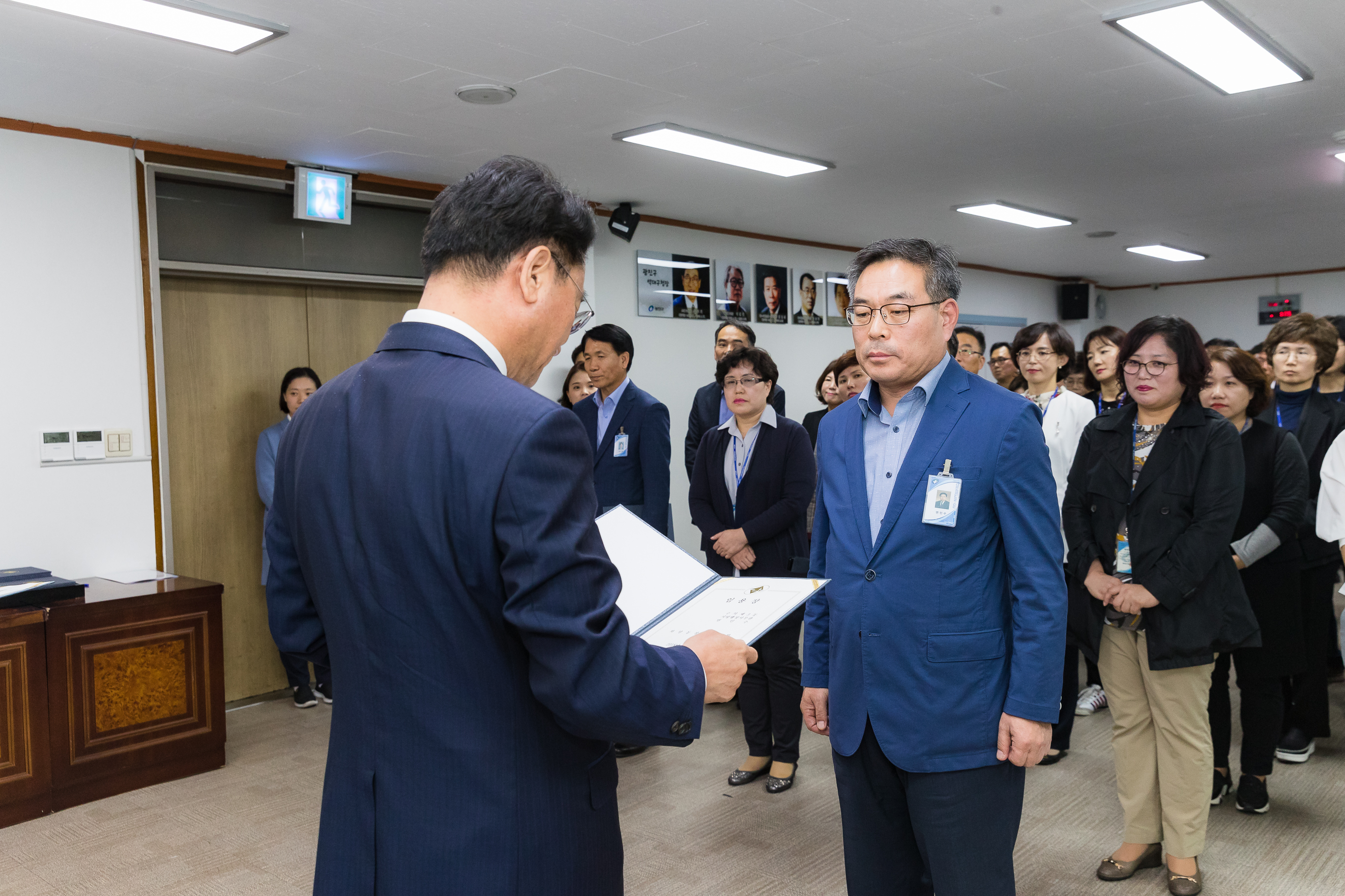 20181005-5급 이하 공무원 임용장 수여식 176196.jpg