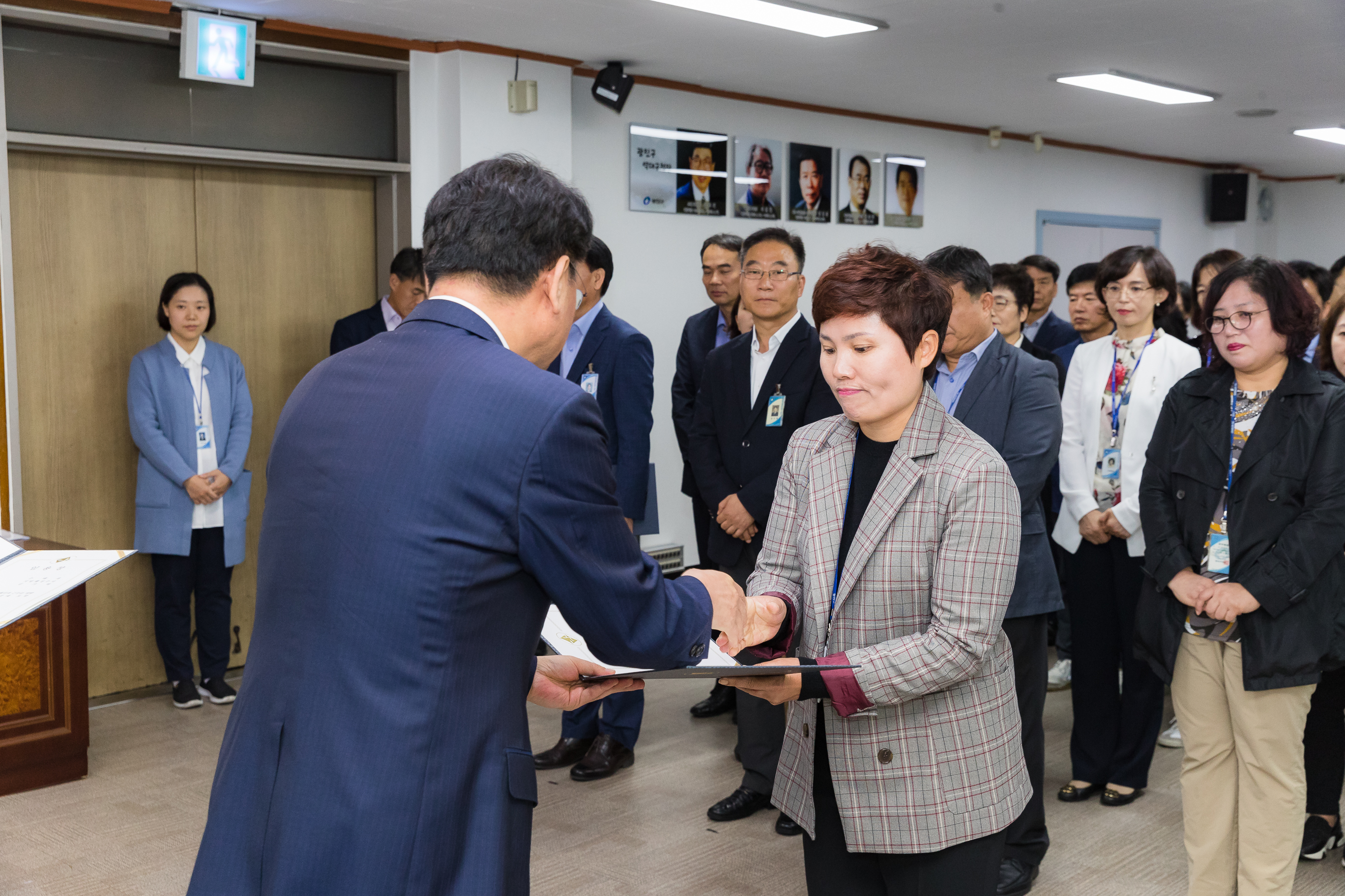 20181005-5급 이하 공무원 임용장 수여식 176204.jpg