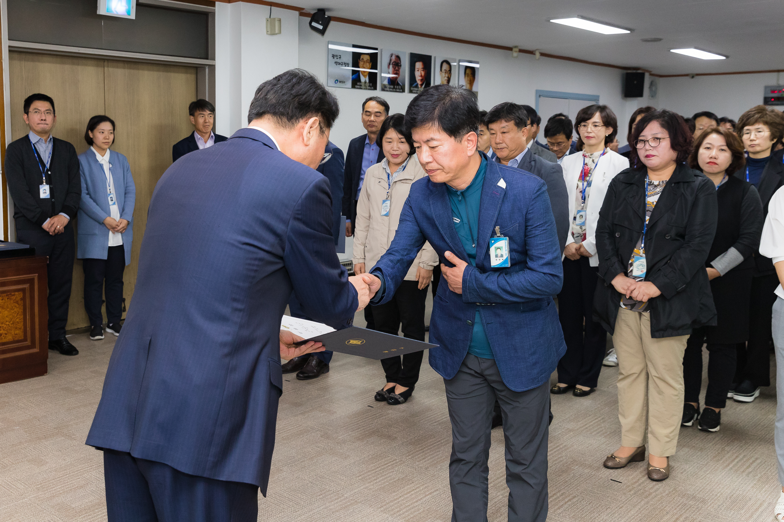 20181005-5급 이하 공무원 임용장 수여식 176214.jpg