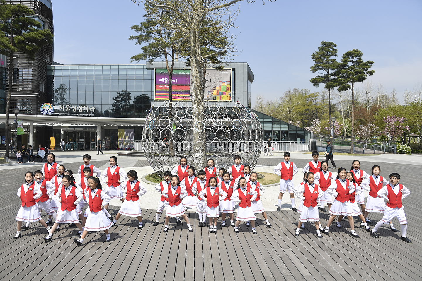 20180425-아우룸합창단 서울동화축제 버스킹 172489.jpg