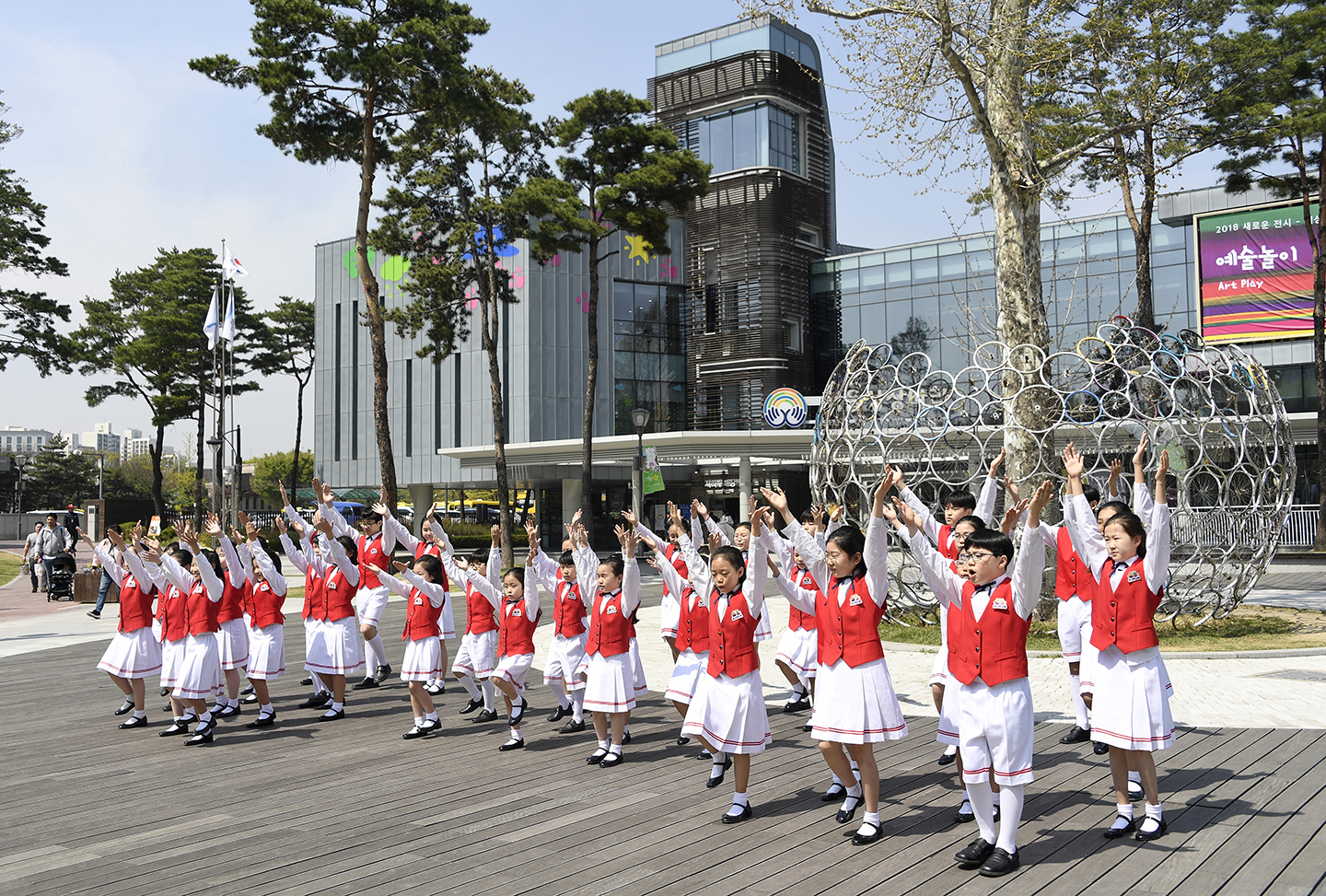 20180425-아우룸합창단 서울동화축제 버스킹 172516.jpg