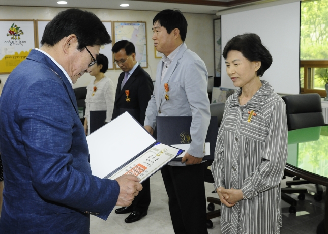 20150702-상반기 퇴직공무원 정부포상 전수 121632.JPG