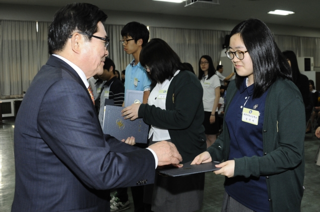 20130522-청소년의 달 기념 모범어린이 및 청소년 표창 78169.JPG