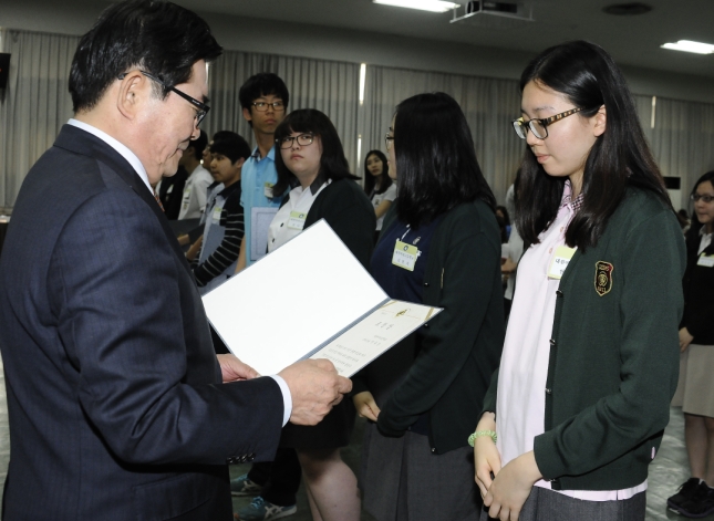 20130522-청소년의 달 기념 모범어린이 및 청소년 표창 78171.JPG