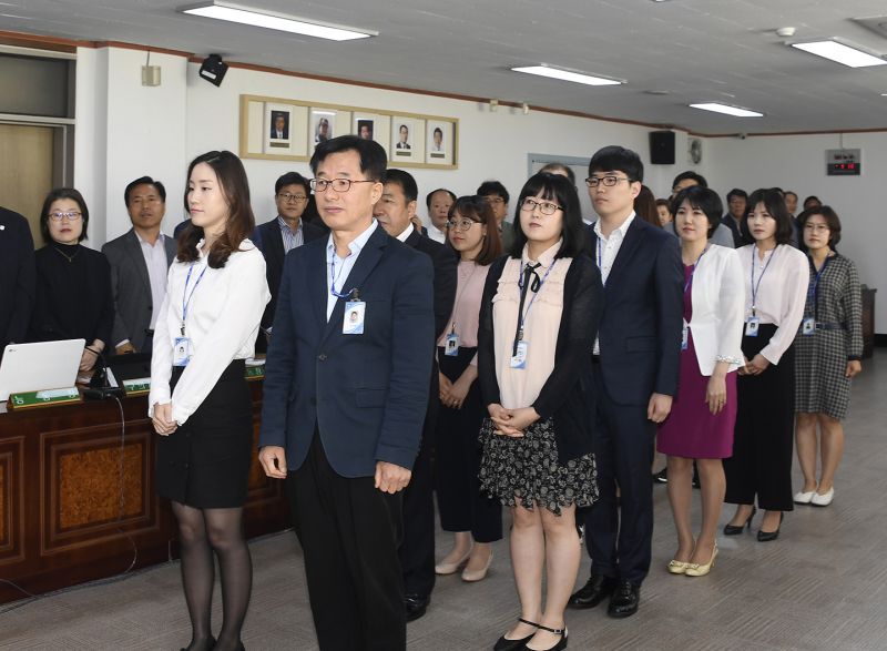 20180524-확대간부회의 우수공무원 표창장 수여