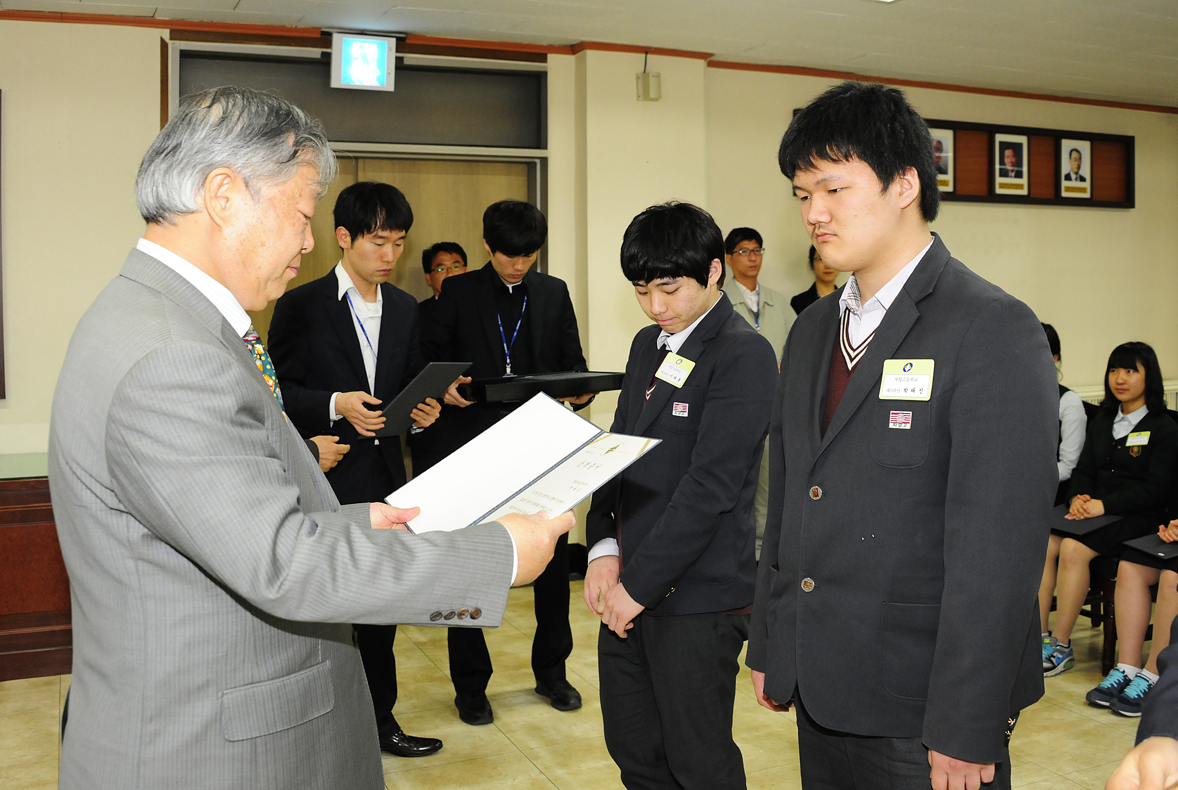 20120416-광진구 장학위원회 장학증서 수여식 51722.JPG