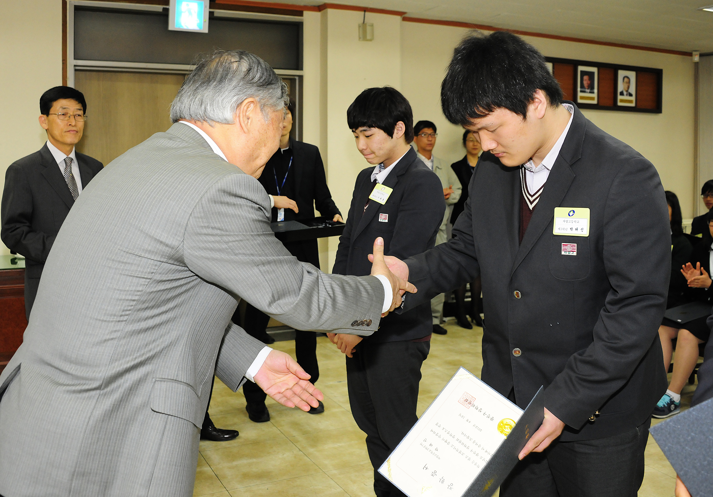 20120416-광진구 장학위원회 장학증서 수여식 51724.JPG