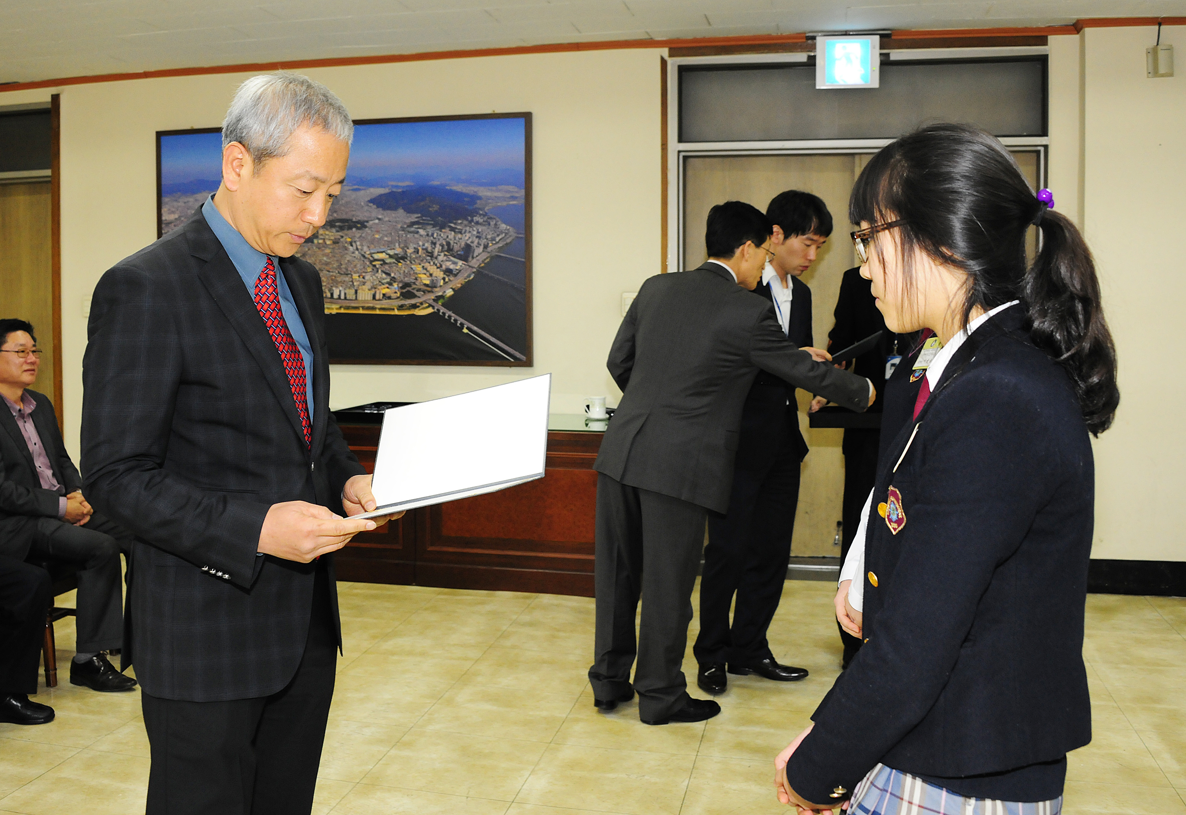 20120416-광진구 장학위원회 장학증서 수여식 51736.JPG