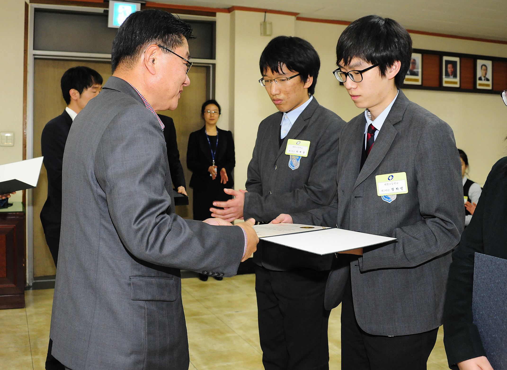 20120416-광진구 장학위원회 장학증서 수여식 51678.JPG