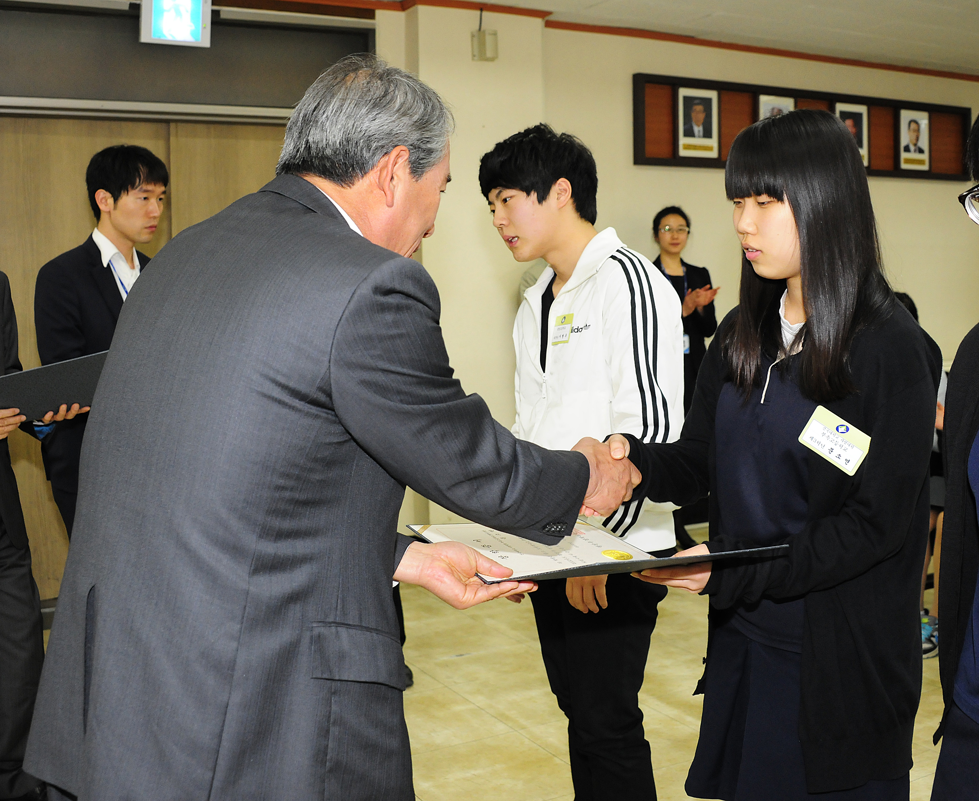 20120416-광진구 장학위원회 장학증서 수여식 51697.JPG