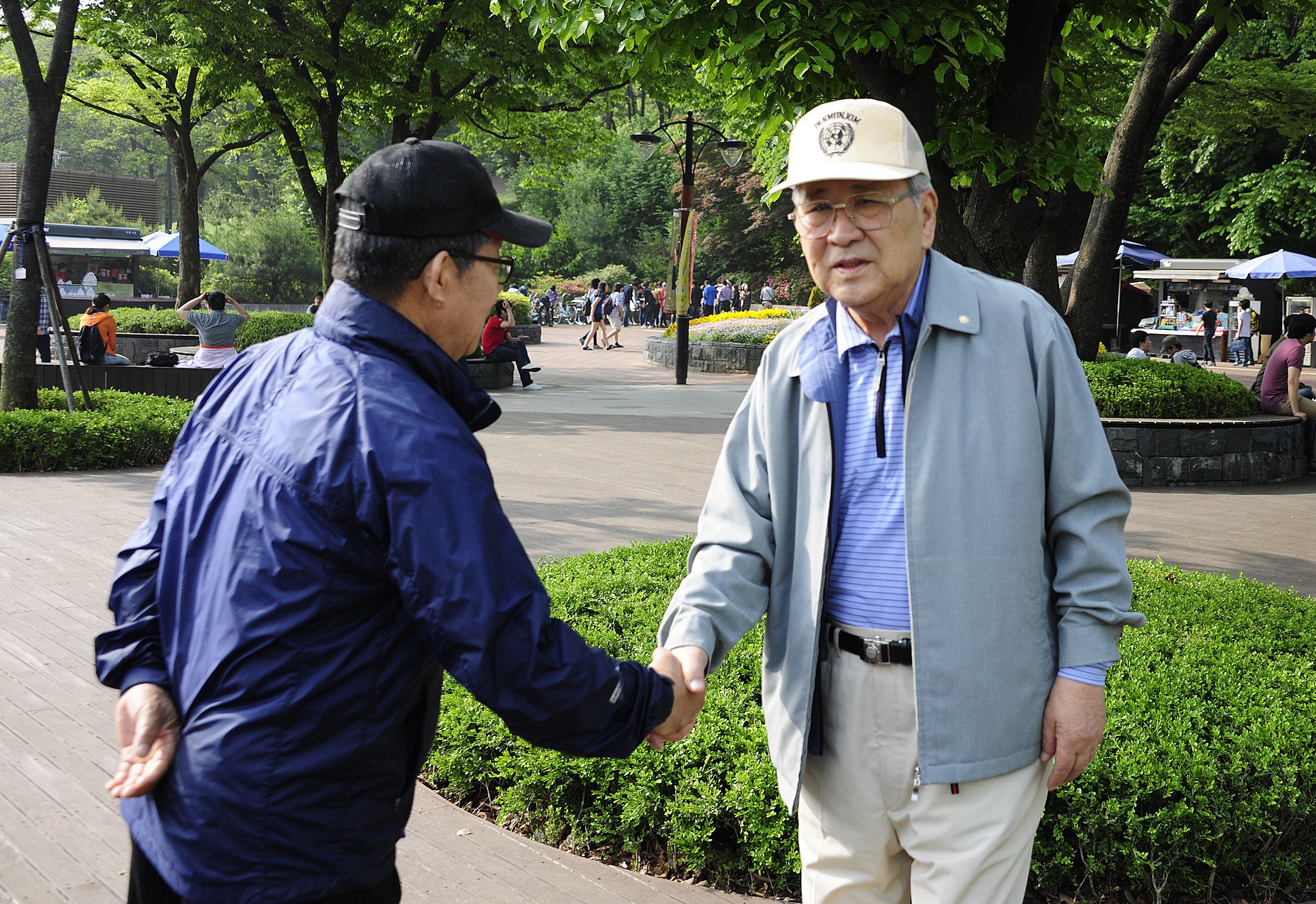20120515-경로당 지도자 수련회 출발 54025.JPG