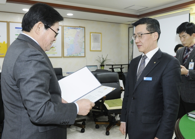 20160224-아차산해맞이 축제 유공자표창 및 감사패수여 134287.JPG