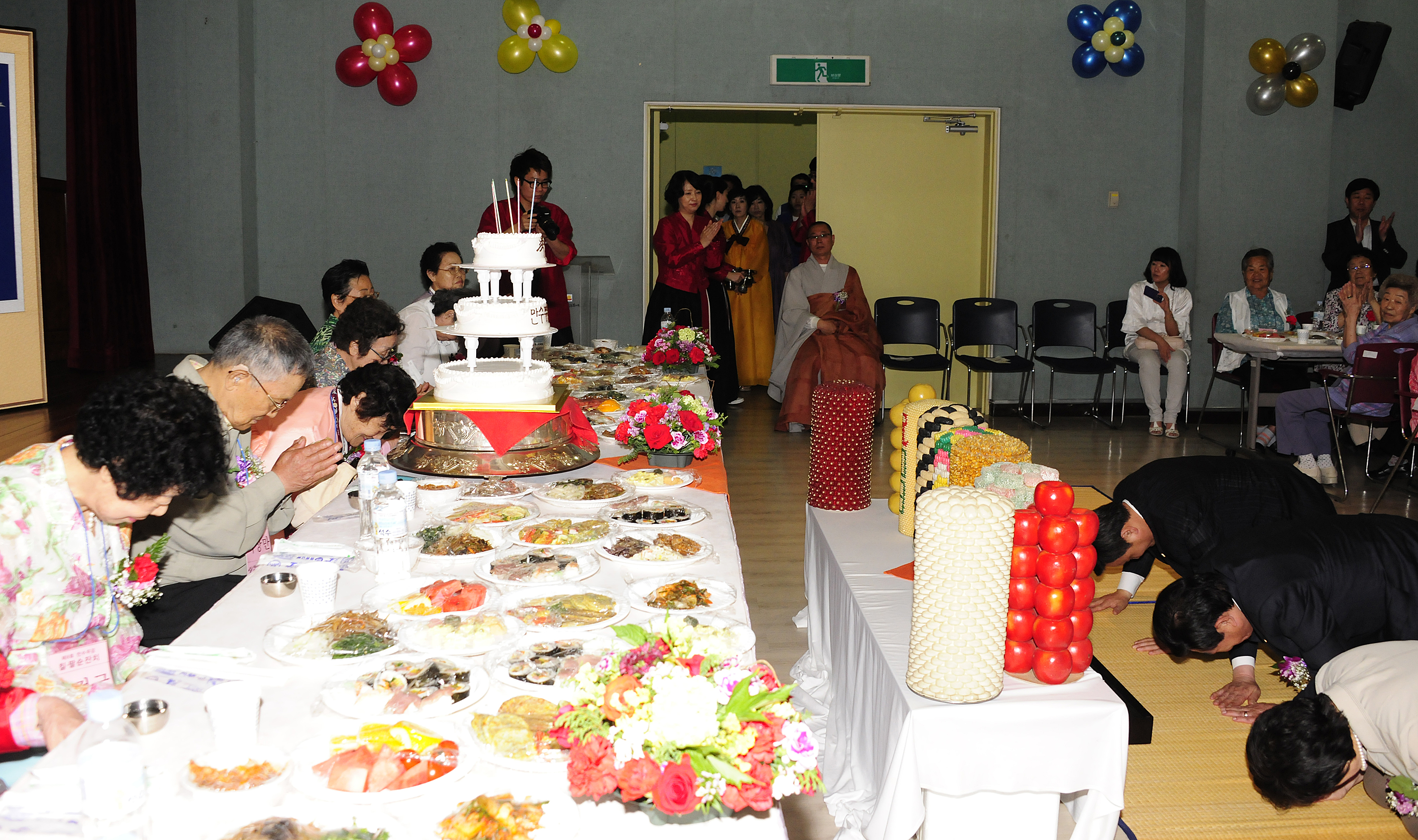 20120508-제8회 만수무강 칠 팔순잔치 53727.JPG