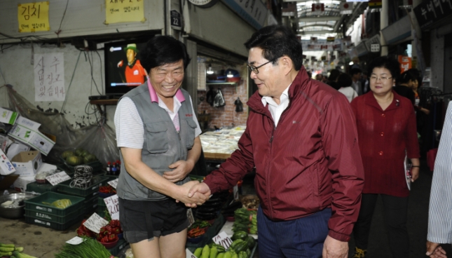 20140903-추석명절 전통시장 이벤트 영동교시장 103613.JPG