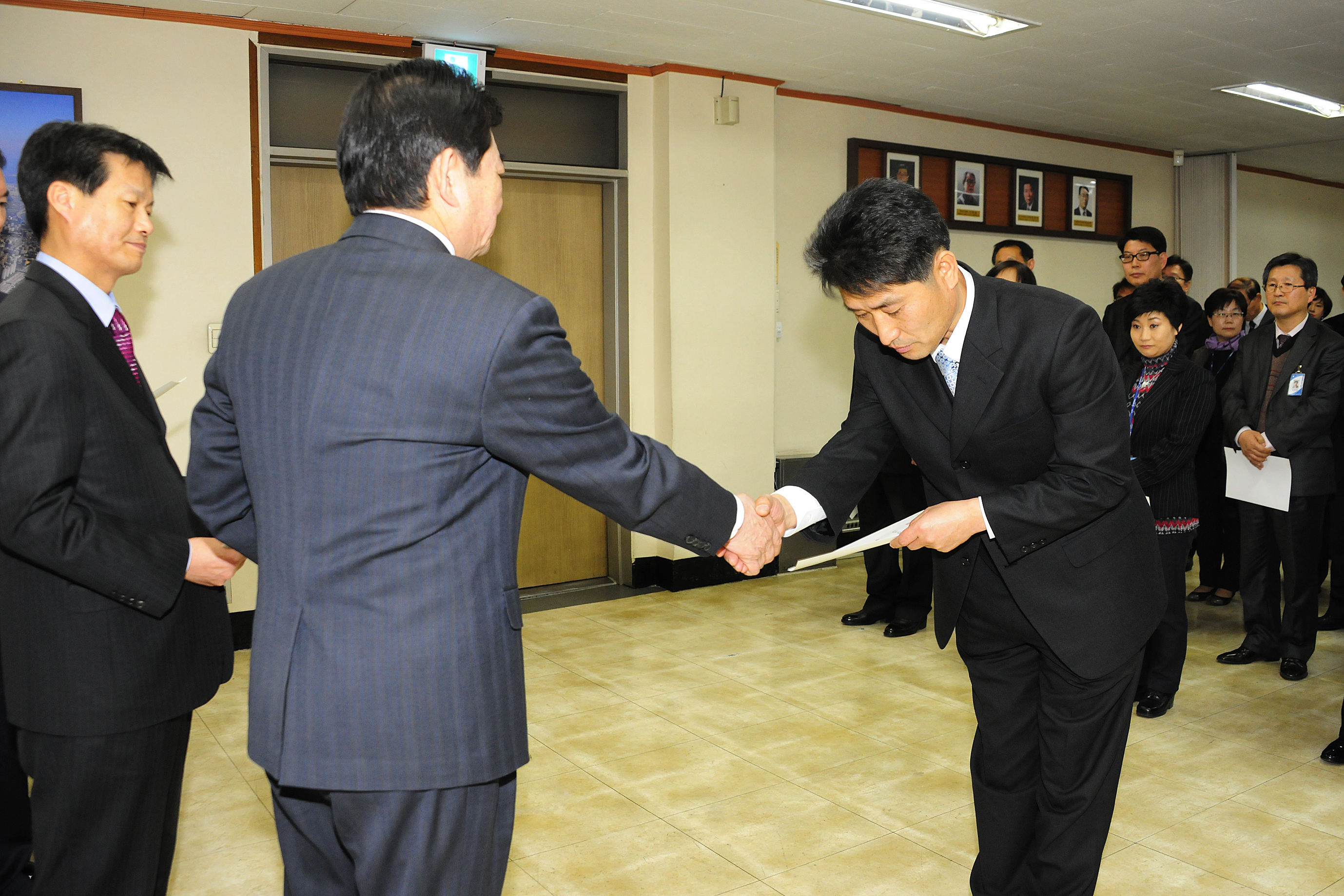 20120312-6급이하공무원 전입 및 승진 전보 발령 50790.JPG