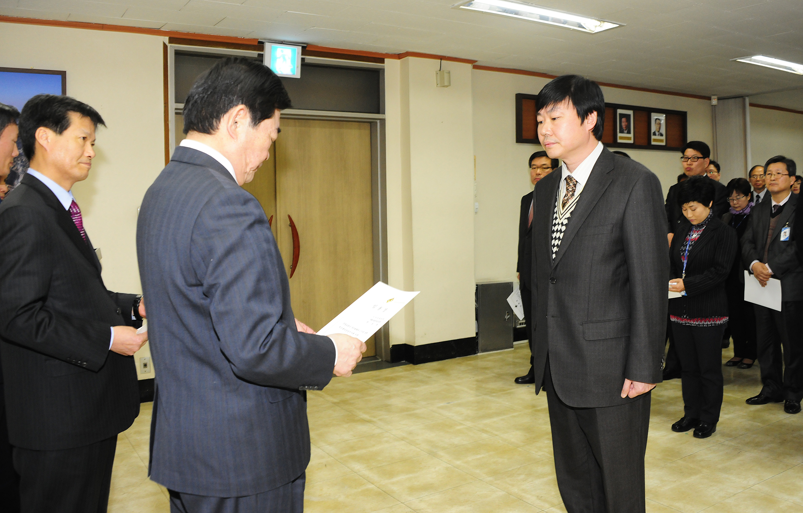 20120312-6급이하공무원 전입 및 승진 전보 발령 50764.JPG