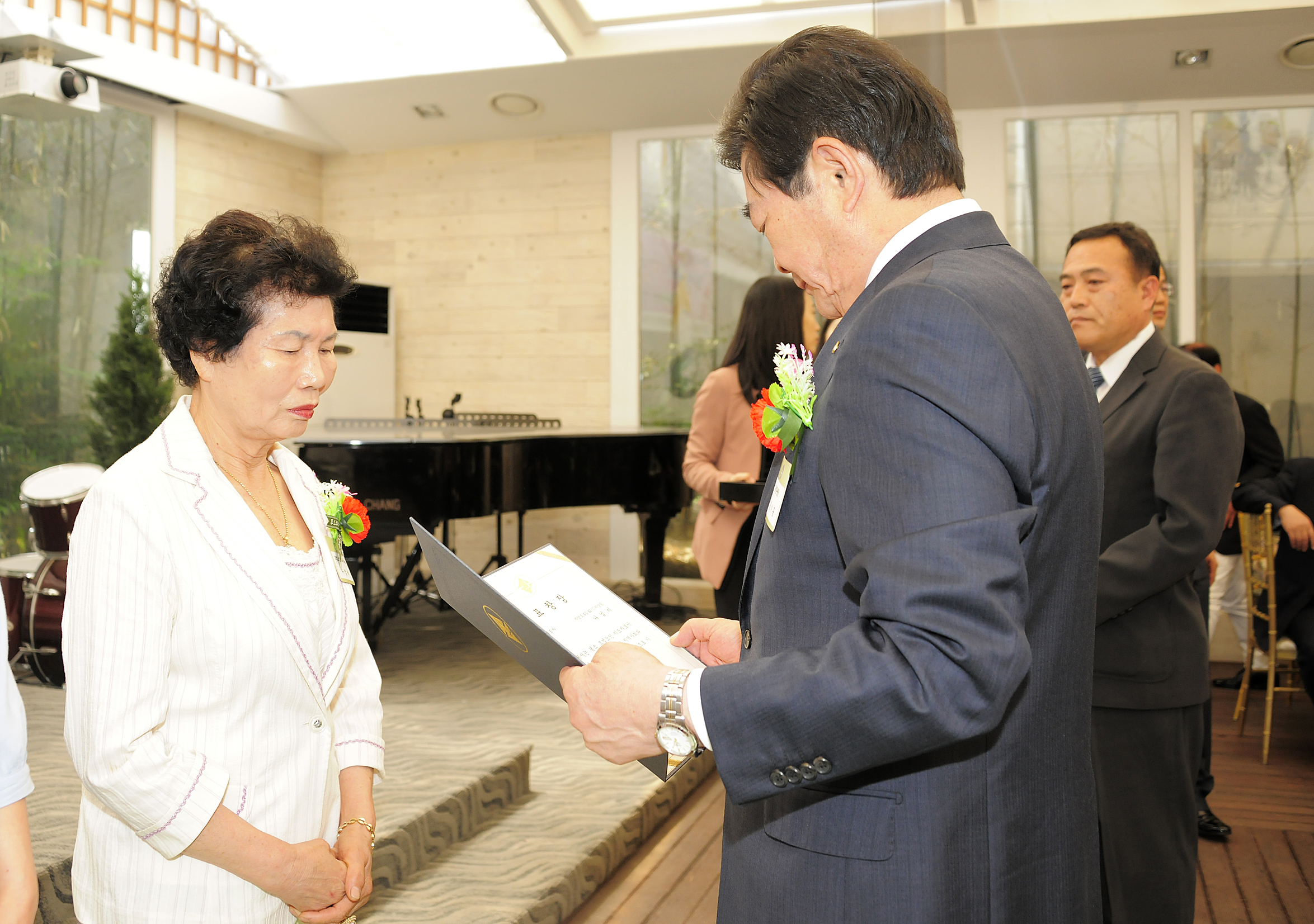 제40회 어버이날 기념 경로잔치 53649.JPG