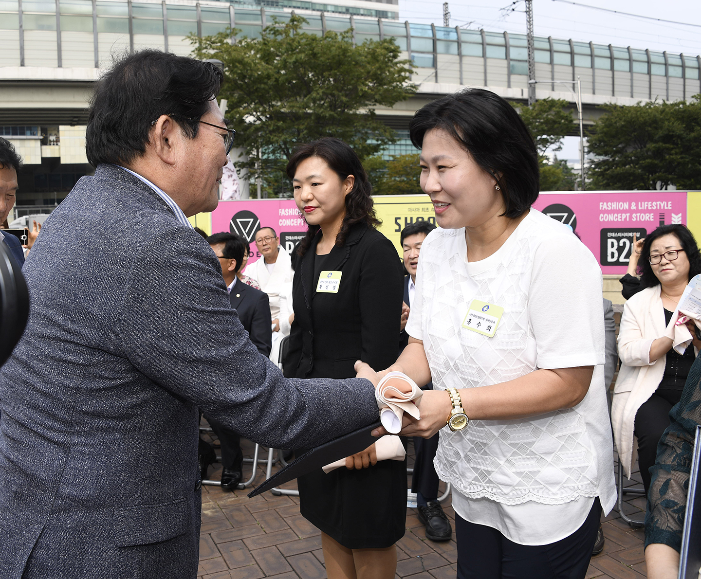 20170907-제18회 사회복지의 날 기념 복지박람회 160165.jpg