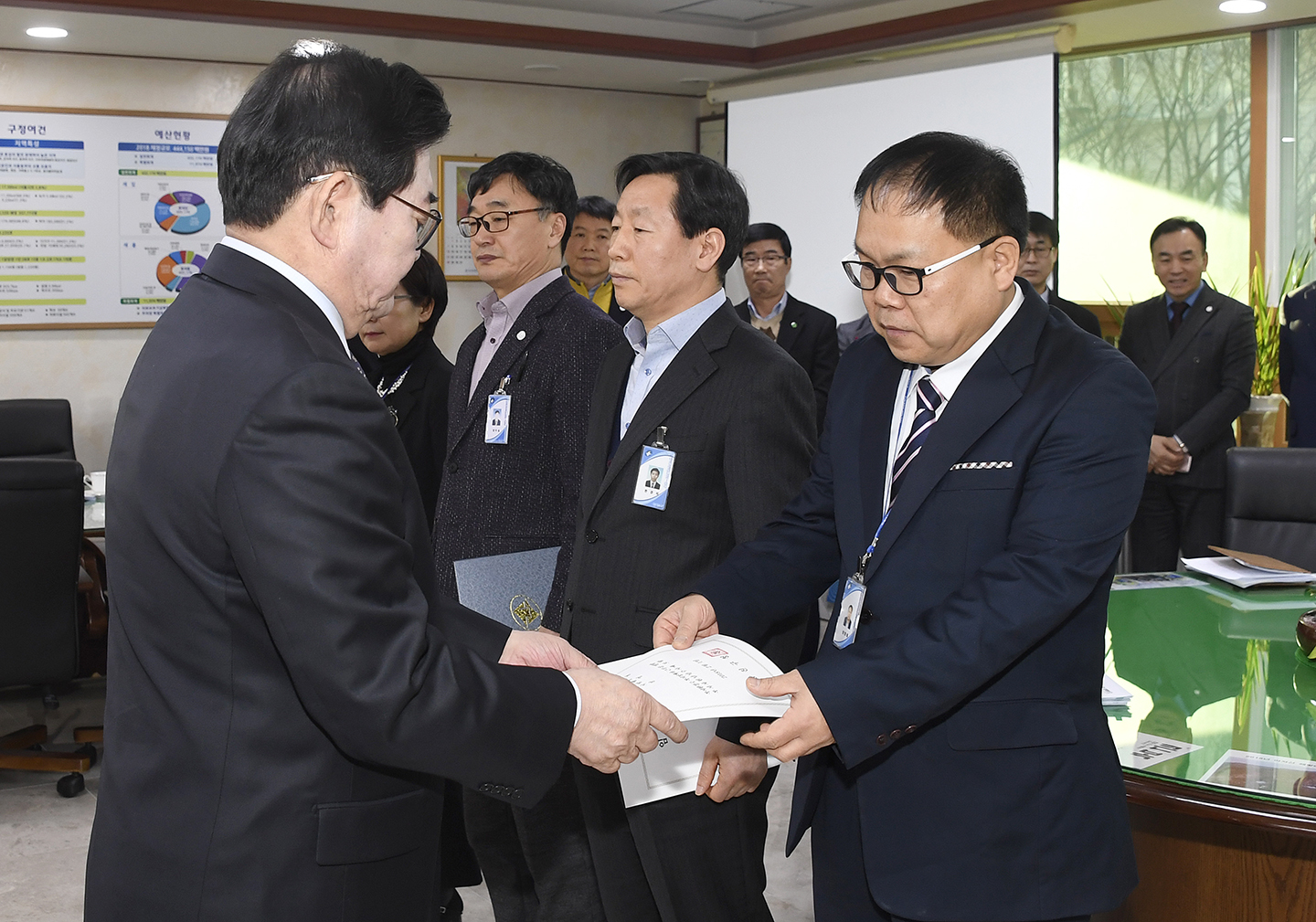 20180201-일반직공무원 5.6급 임용장 수여 170784.jpg