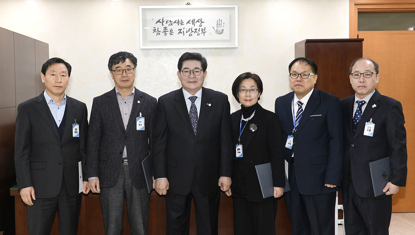 20180201-일반직공무원 5.6급 임용장 수여 170785.jpg