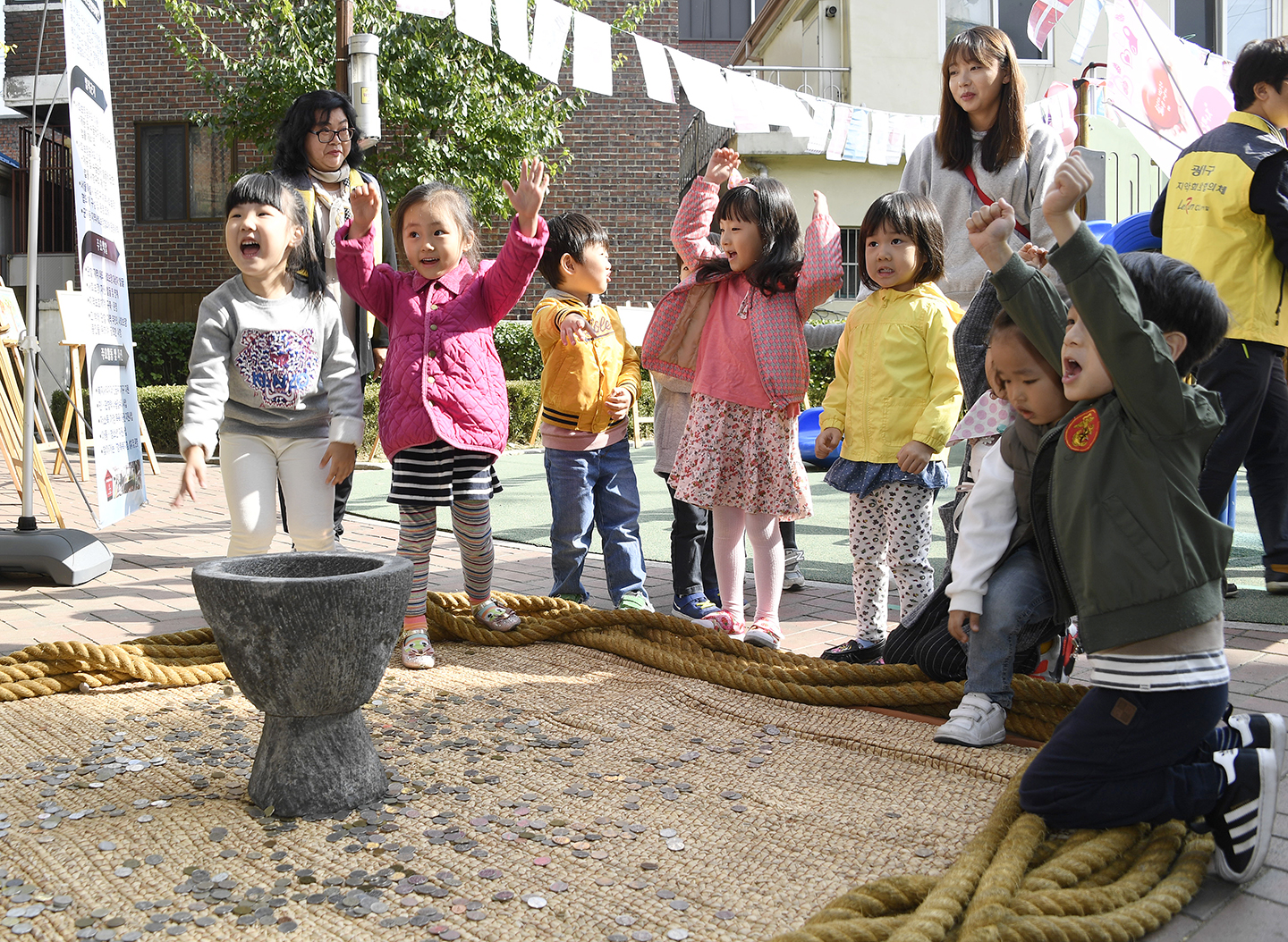 20171024-군자동 사랑을 모아 동전던지기 163136.jpg