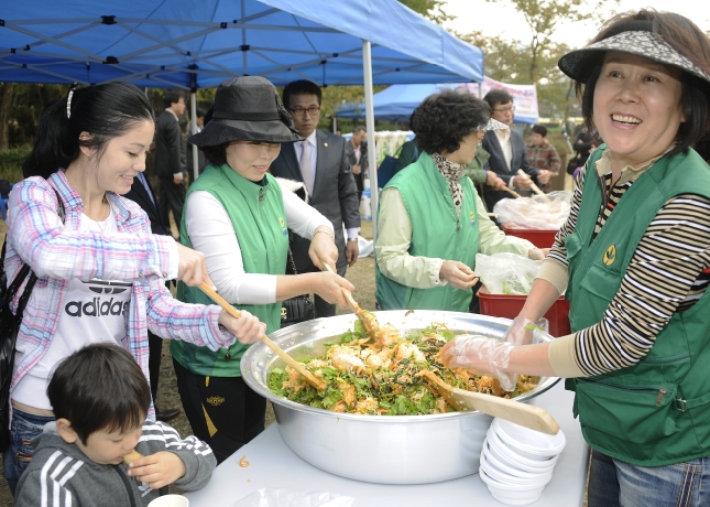 20131024-광진구 새마을부녀회 다문화 음식 페스티발 및 체육대회 89098.JPG