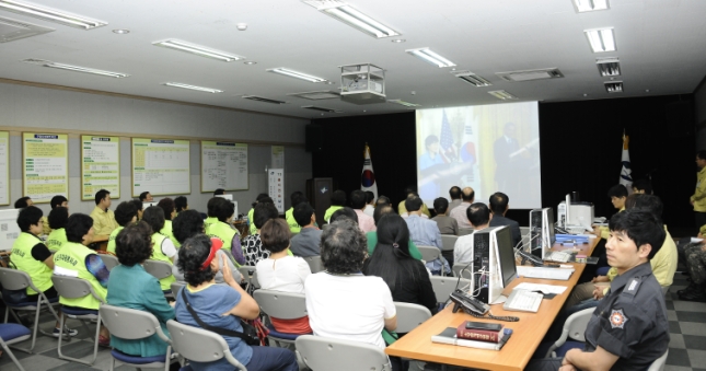 20130820-2013년 을지연습 참관 보고회-자유총연맹 광진구 체육회 자원봉사캠프 전통시장 대표 84212.JPG