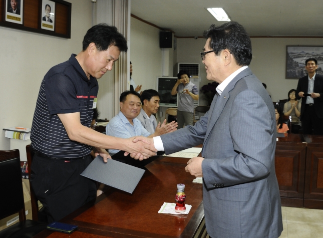 20130718-쓰레기제로화 우수사례 공모전 및 공동주택 음식물쓰레기 감량경진대회 시상식 83078.JPG