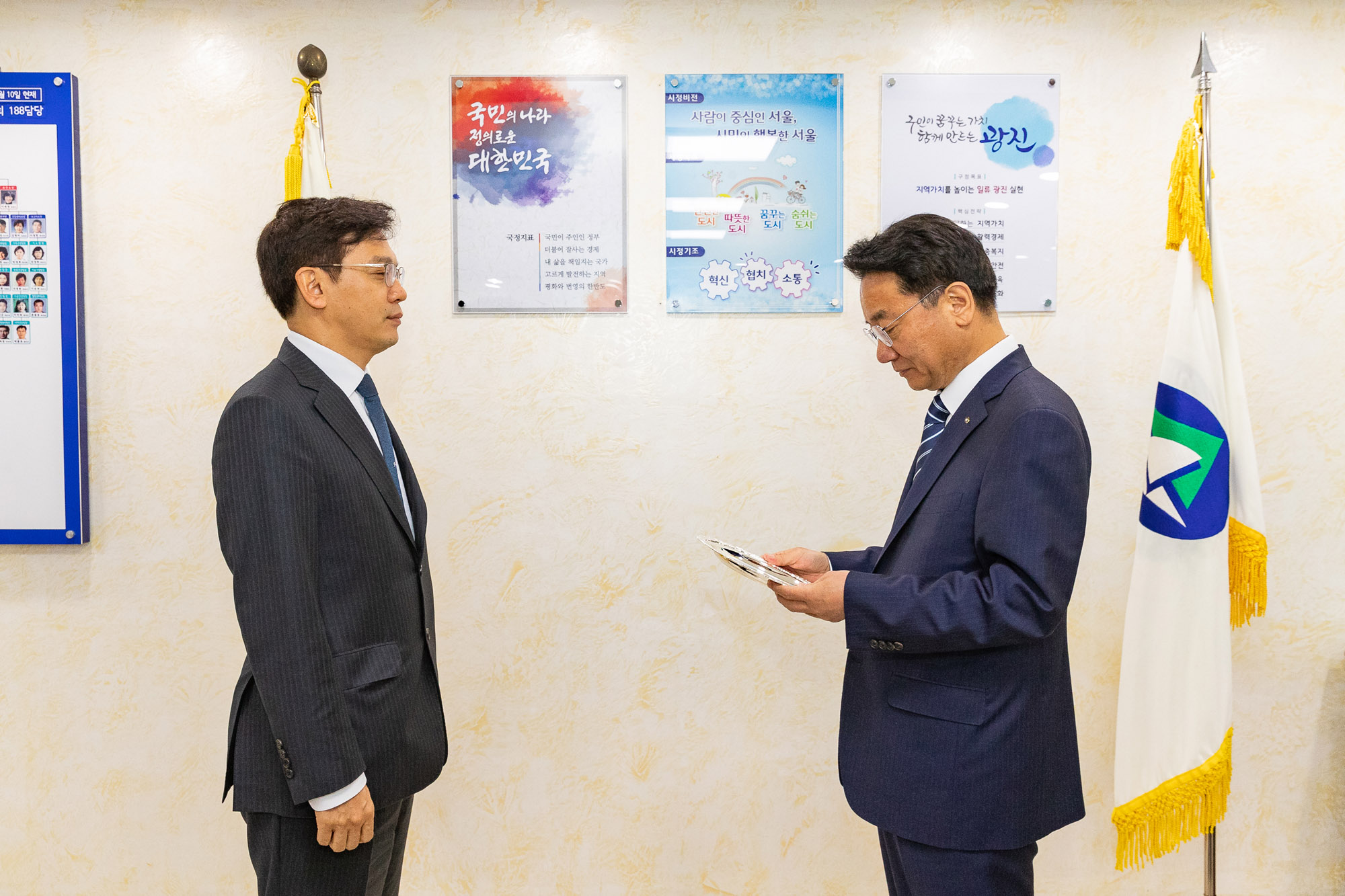 20181005-법률고문 변호사 위촉식 176425.jpg
