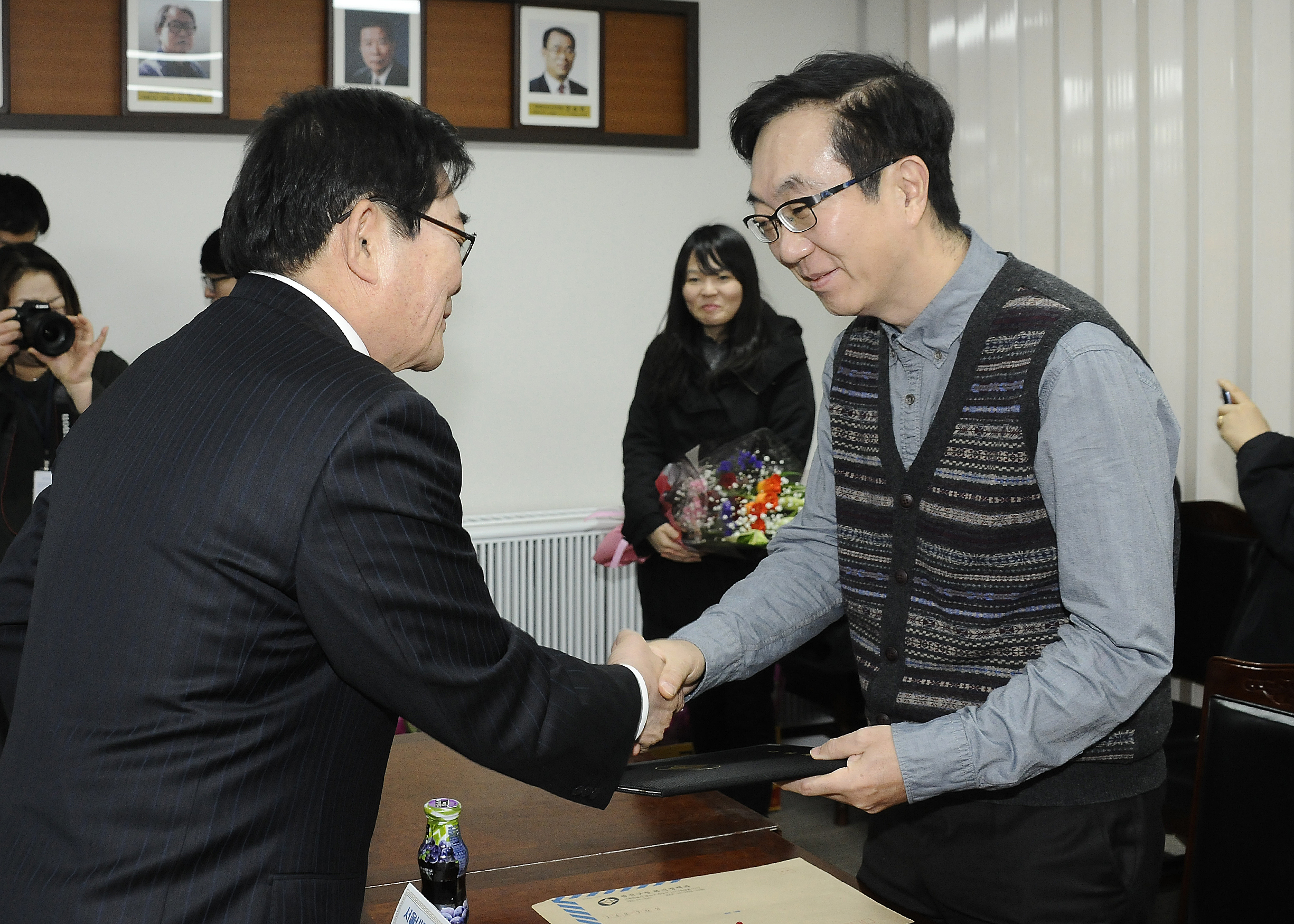 20141226-2014년 이웃돕기 우수후원자 감사장 전달식 111251.JPG