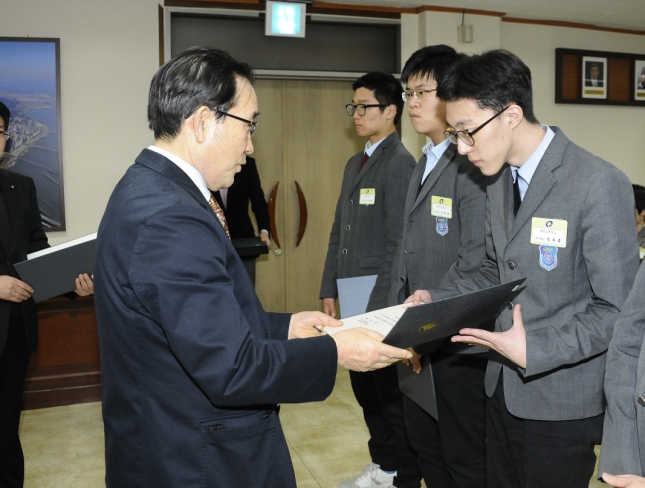 20130408-광진구 장학생 장학증서 수여식 73960.JPG