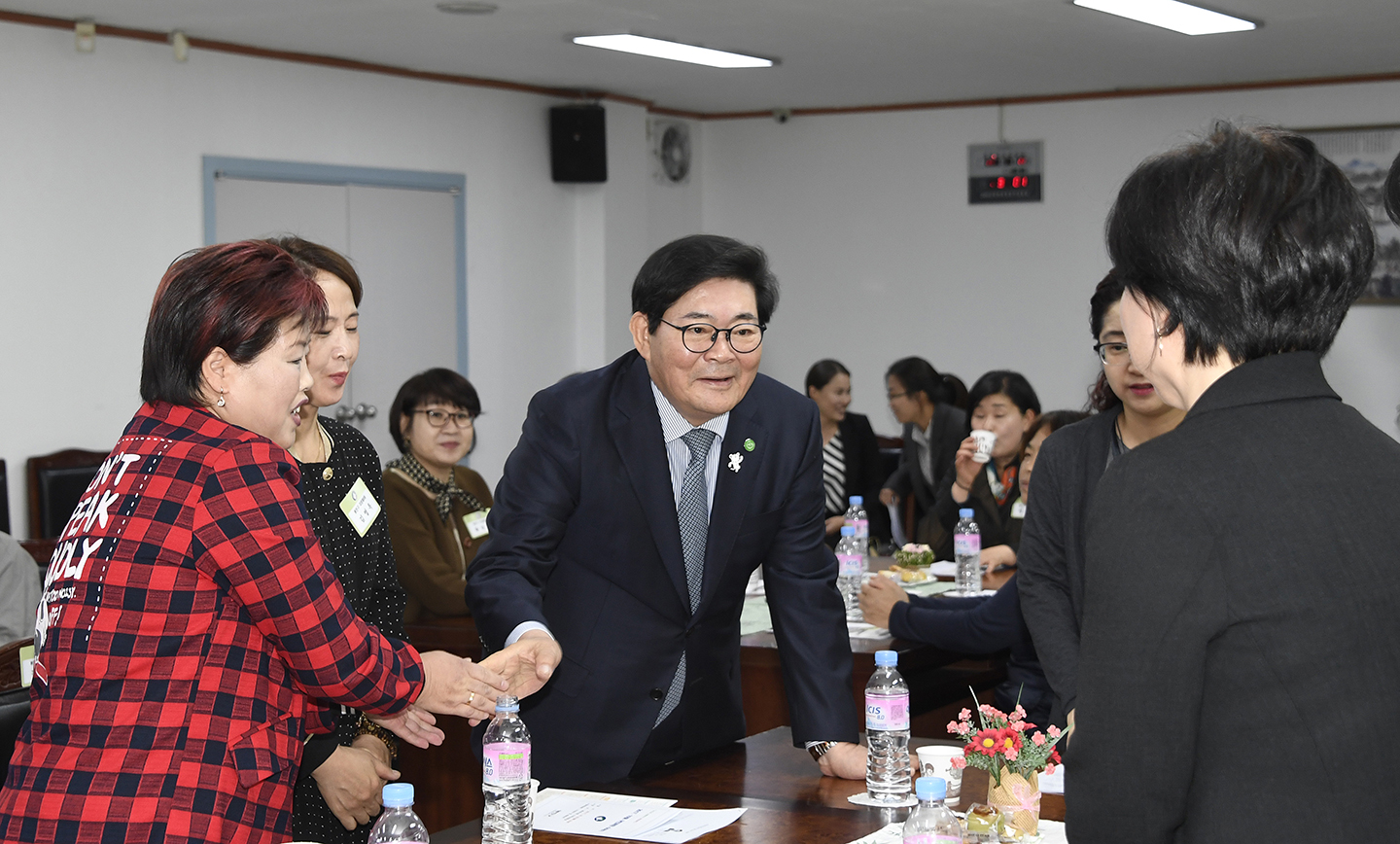 20171023-10월 정기 구민표창 수여 162897.jpg