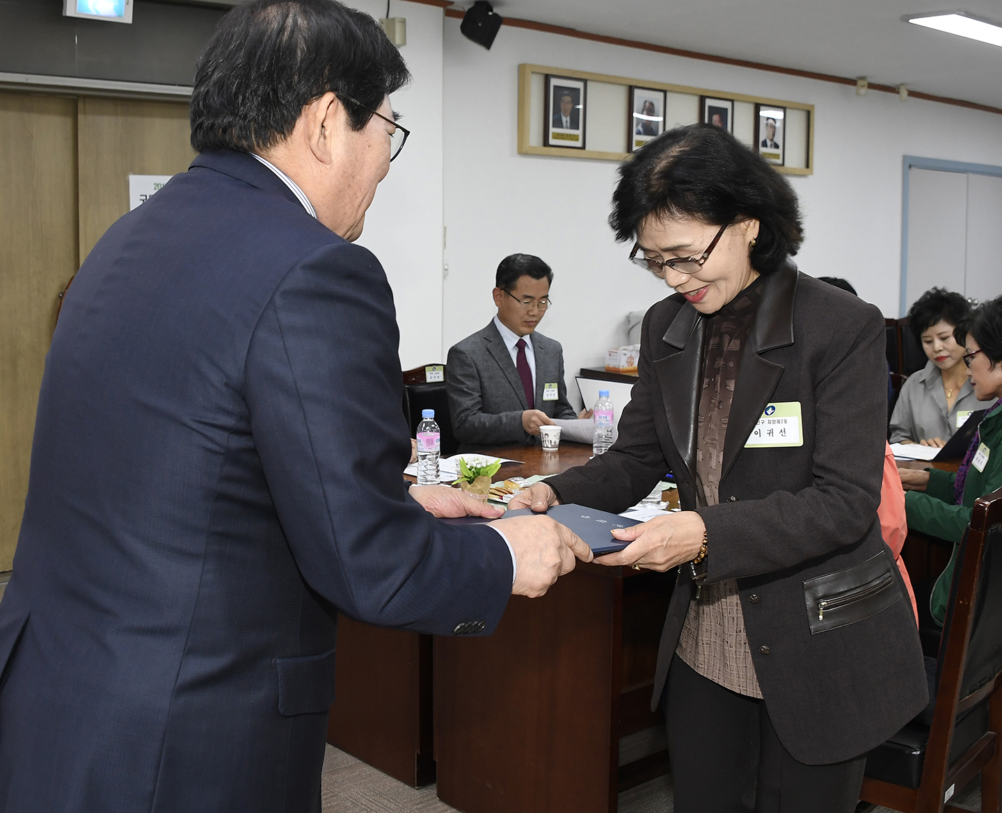 20171023-10월 정기 구민표창 수여 162936.jpg