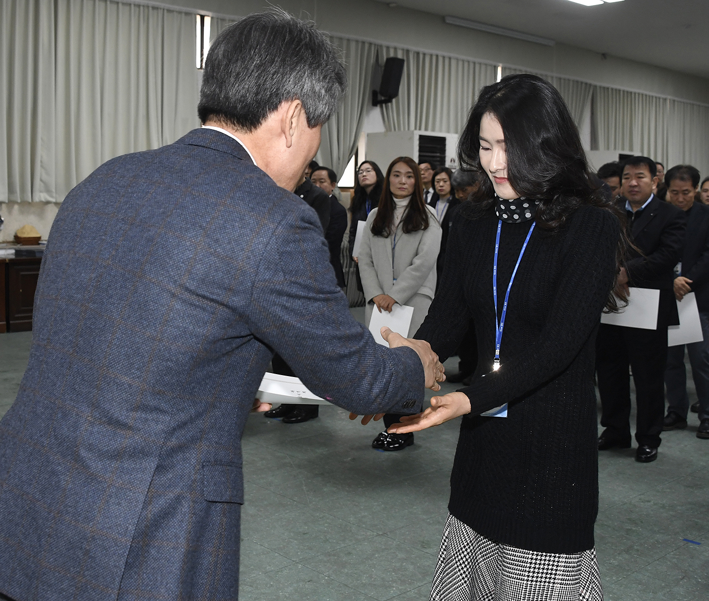 20171228-2018년 상반기 정기인사 발령장 수여 168554.jpg