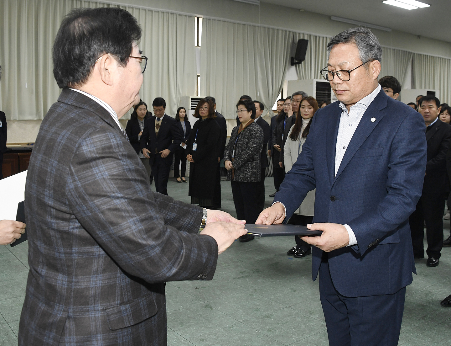 20171228-2018년 상반기 정기인사 발령장 수여 168338.jpg