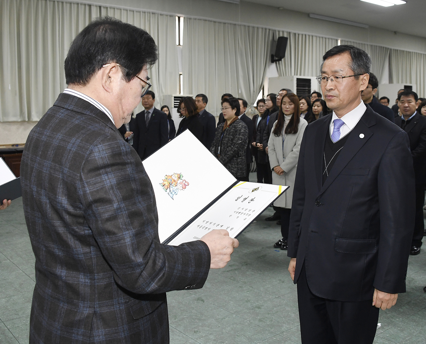 20171228-2018년 상반기 정기인사 발령장 수여 168341.jpg