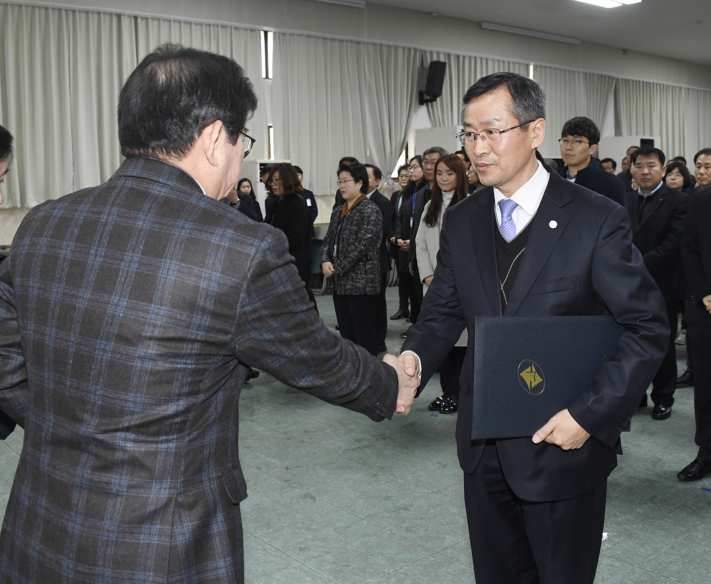 20171228-2018년 상반기 정기인사 발령장 수여 168343.jpg