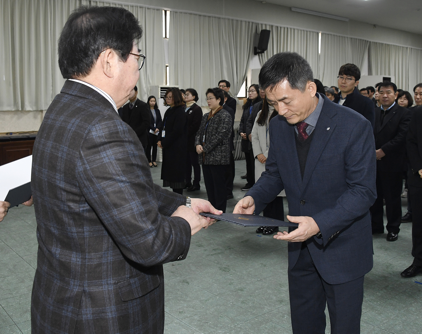 20171228-2018년 상반기 정기인사 발령장 수여 168348.jpg