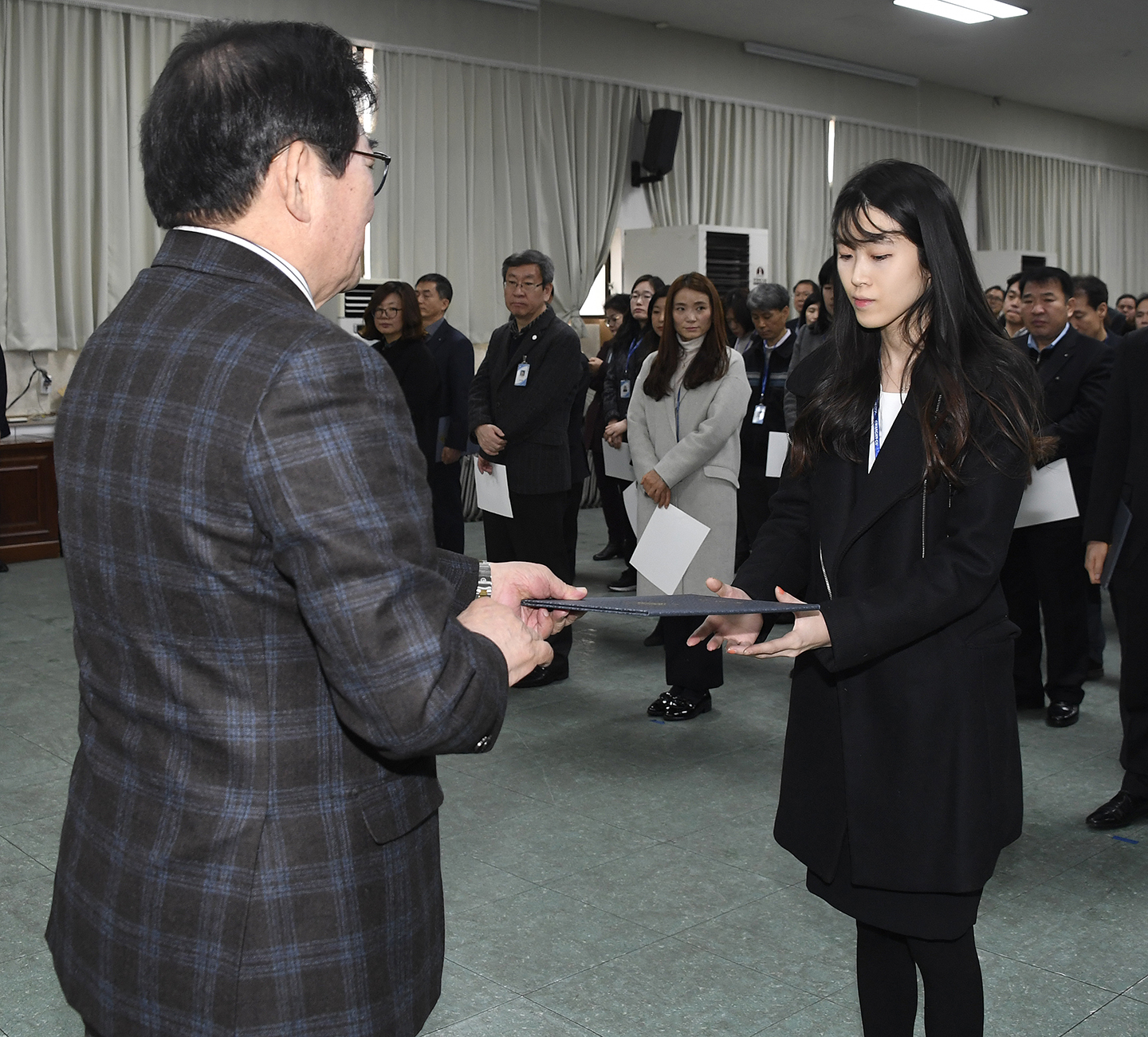20171228-2018년 상반기 정기인사 발령장 수여 168715.jpg